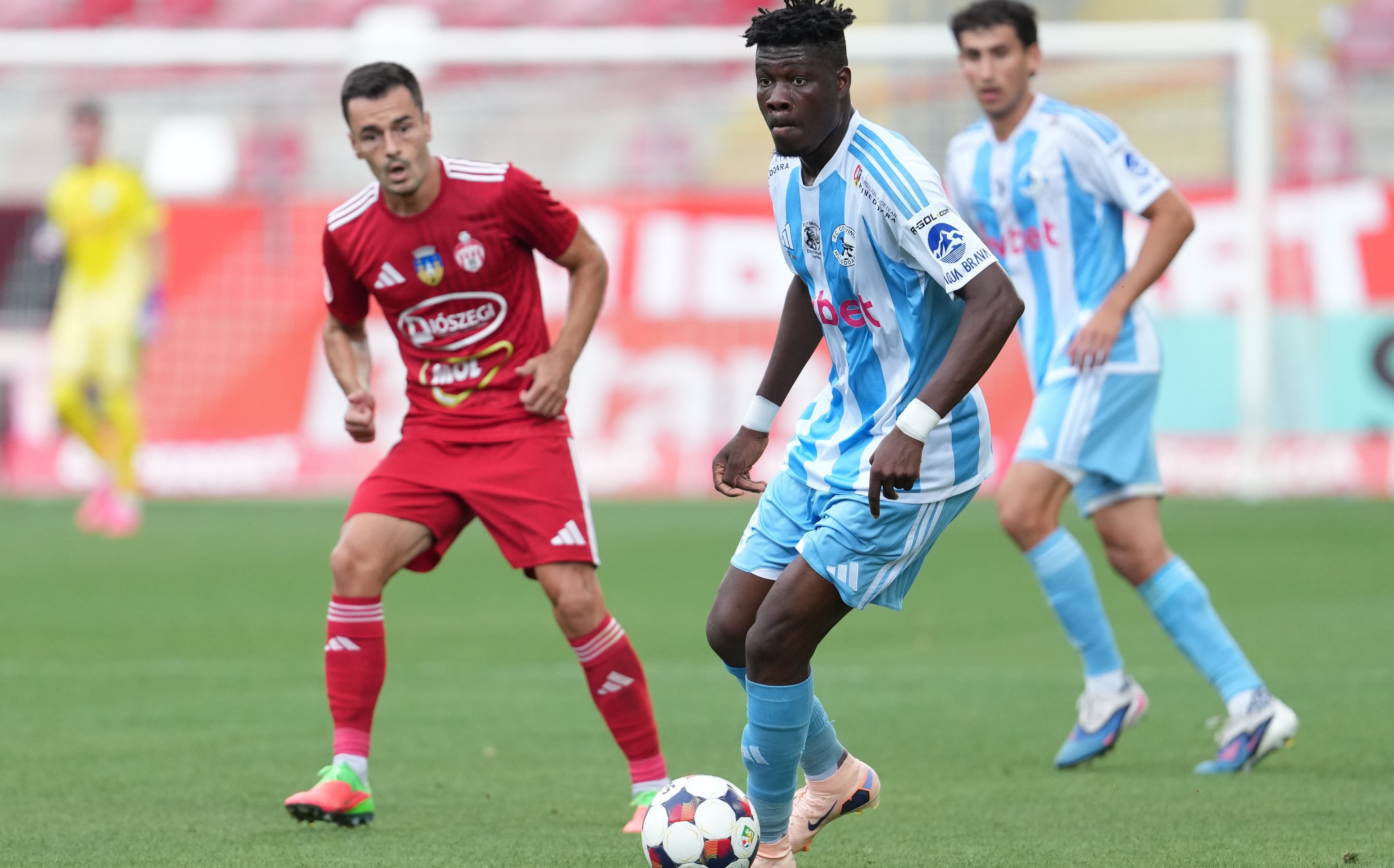 Corvinul - Sepsi 2-1, ACUM, pe Sport.ro! Gazdele înscriu din nou