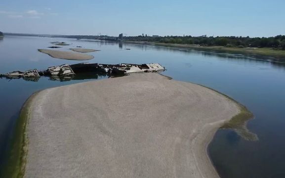 Navele scufundate de germani în Dunăre au ieșit la suprafață, aproape de Porțile de Fier 2. De ce nu pot fi scoase
