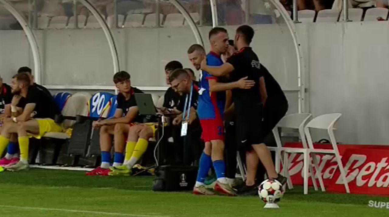 Schimbare în prima repriză la FCSB! Fotbalistul, taxat după evoluția slabă în meciul cu Farul