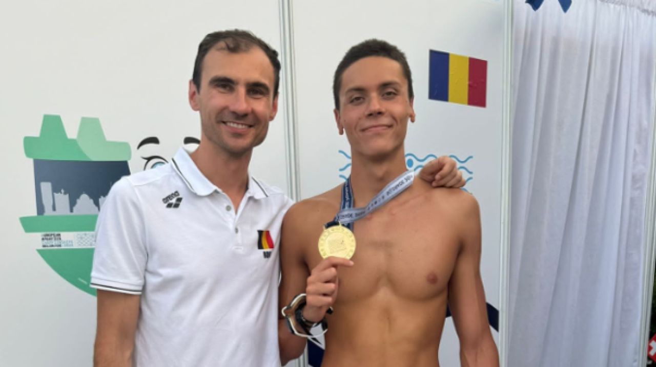 Dragoș Luscan: "Pregătirea alături de Pan Zhanle îi va fi benefică lui David Popovici la Campionatele Europene"