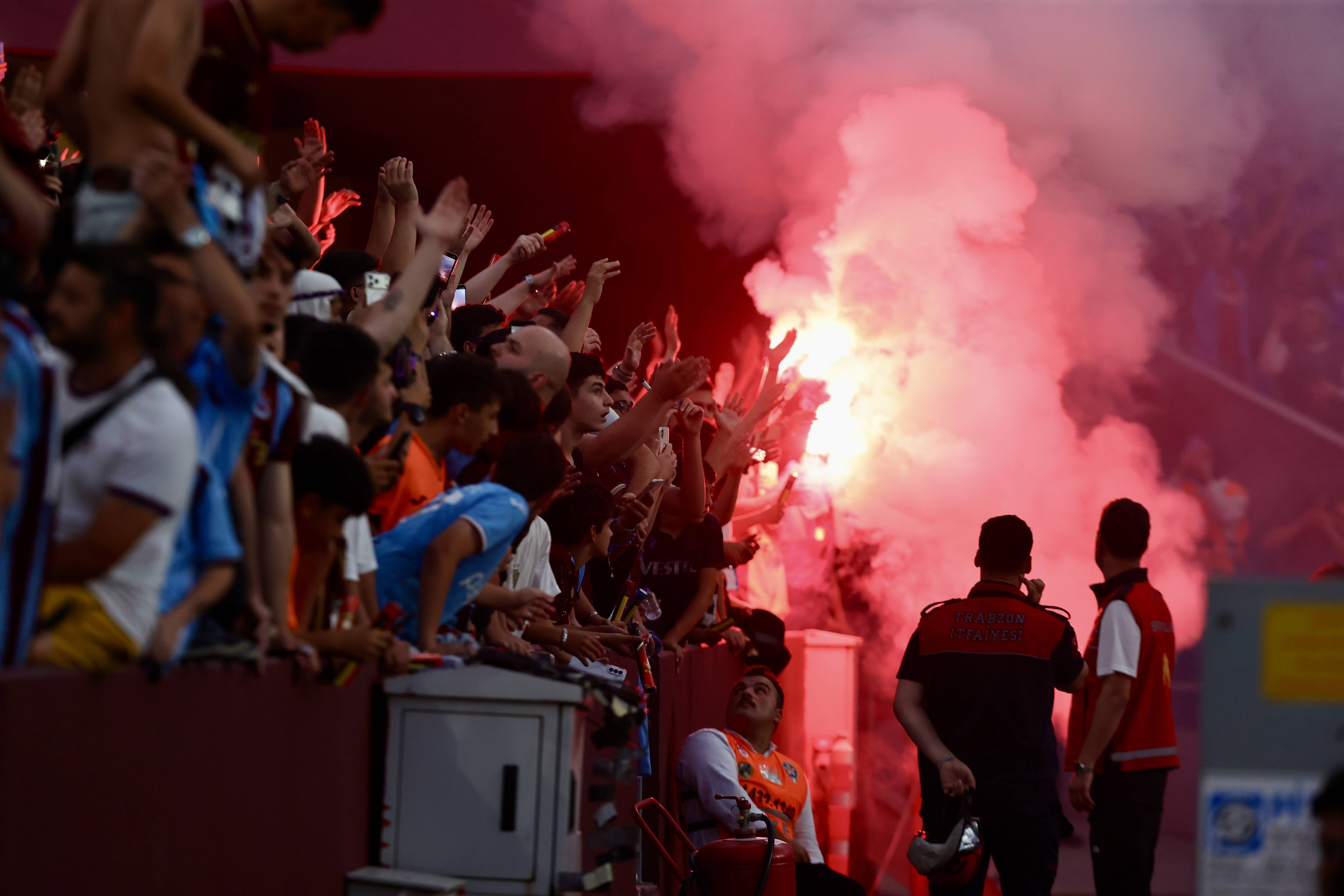 Atmosferă din altă lume la prezentarea lui Mohamed Salah la Trabzonspor pe Papara Park