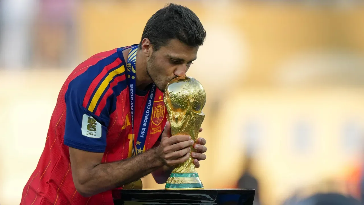 Rodri, mărul discordiei dintre Real Madrid și Barcelona! El Clasico se mută pe piața transferurilor