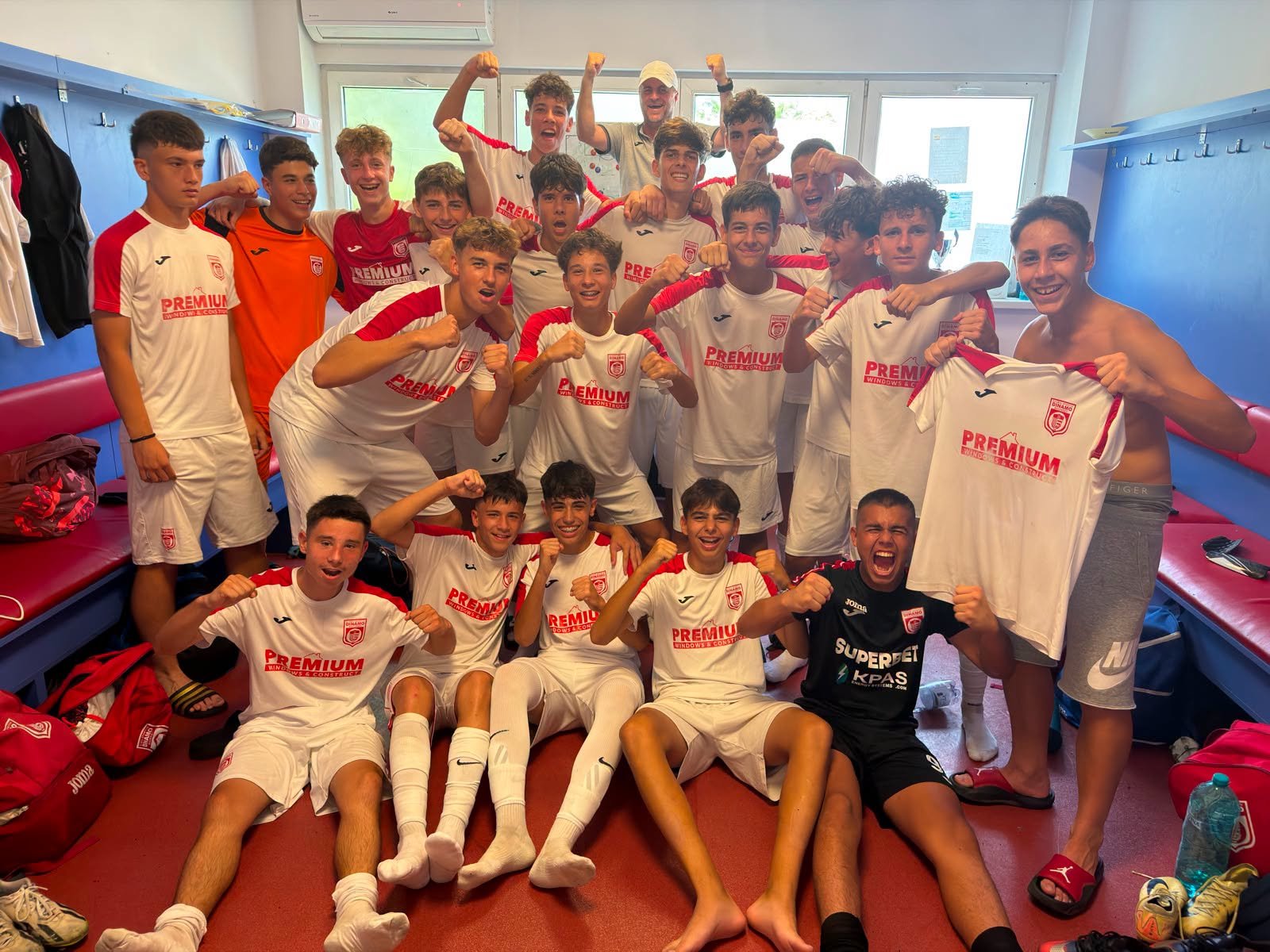 FCSB, bătută acasă de CS Dinamo și de fostul ei atacant! Cât s-a încheiat meciul jucat pe Baza Arcom