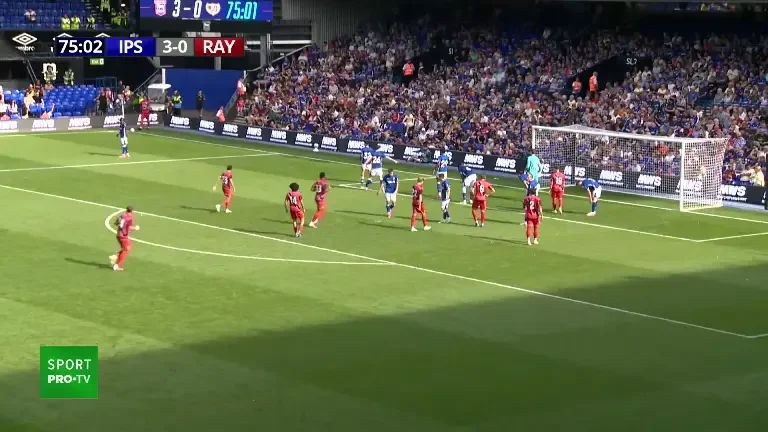 Andrei Rațiu, aproape de gol în Ipswich - Vallecano, exclusiv pe VOYO