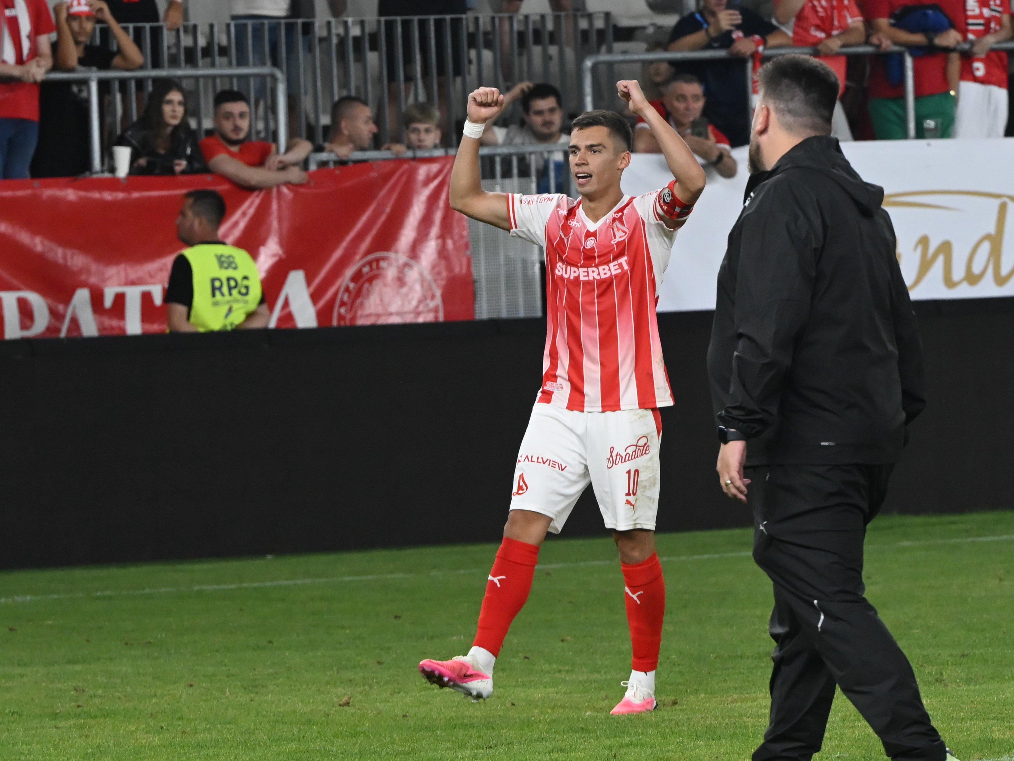 Dinamo - FC Voluntari, ACUM pe Sport.ro!