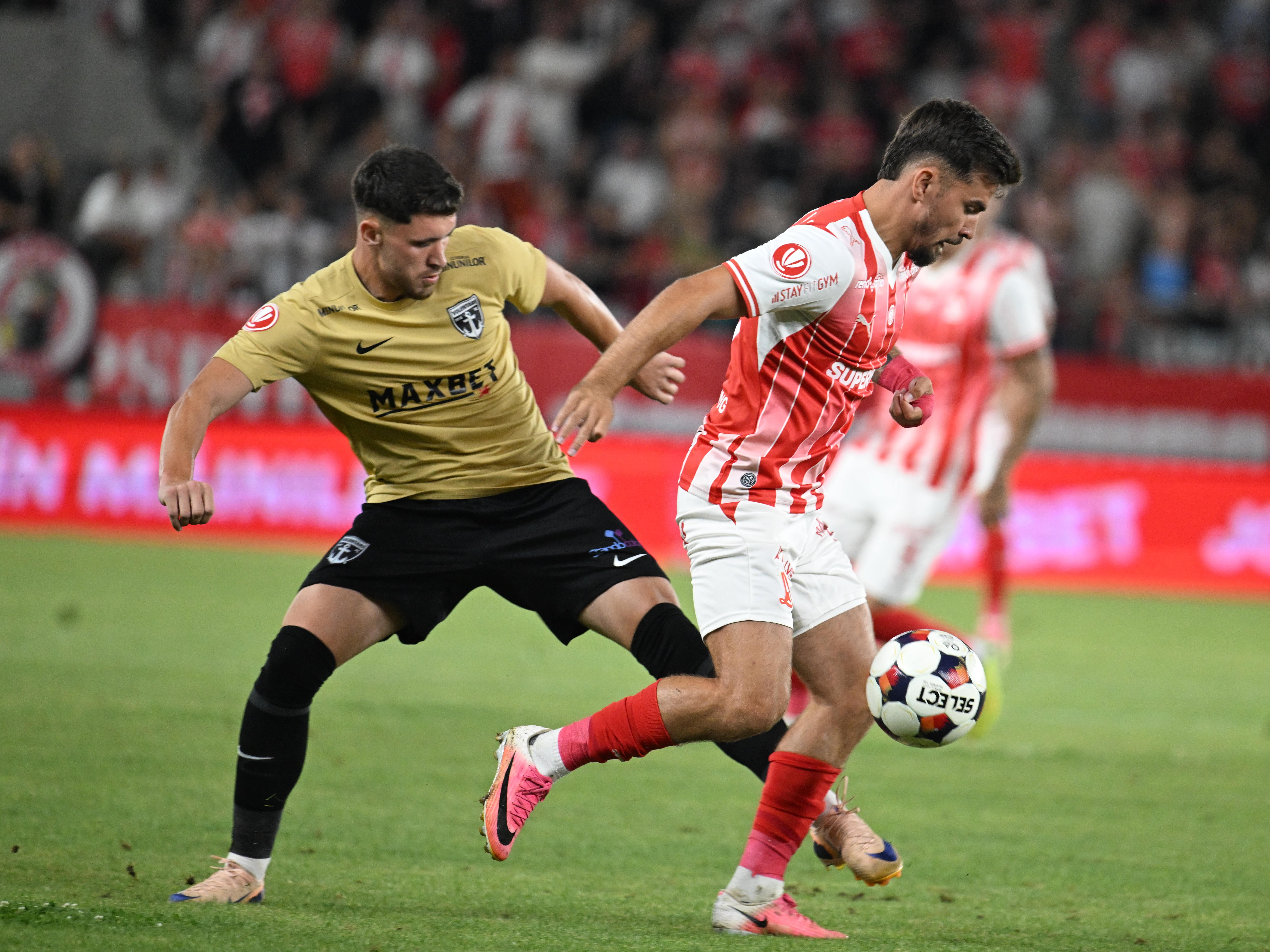 Dinamo - FC Voluntari, ACUM pe Sport.ro! PENALTY dat de VAR și o singură echipă pe teren
