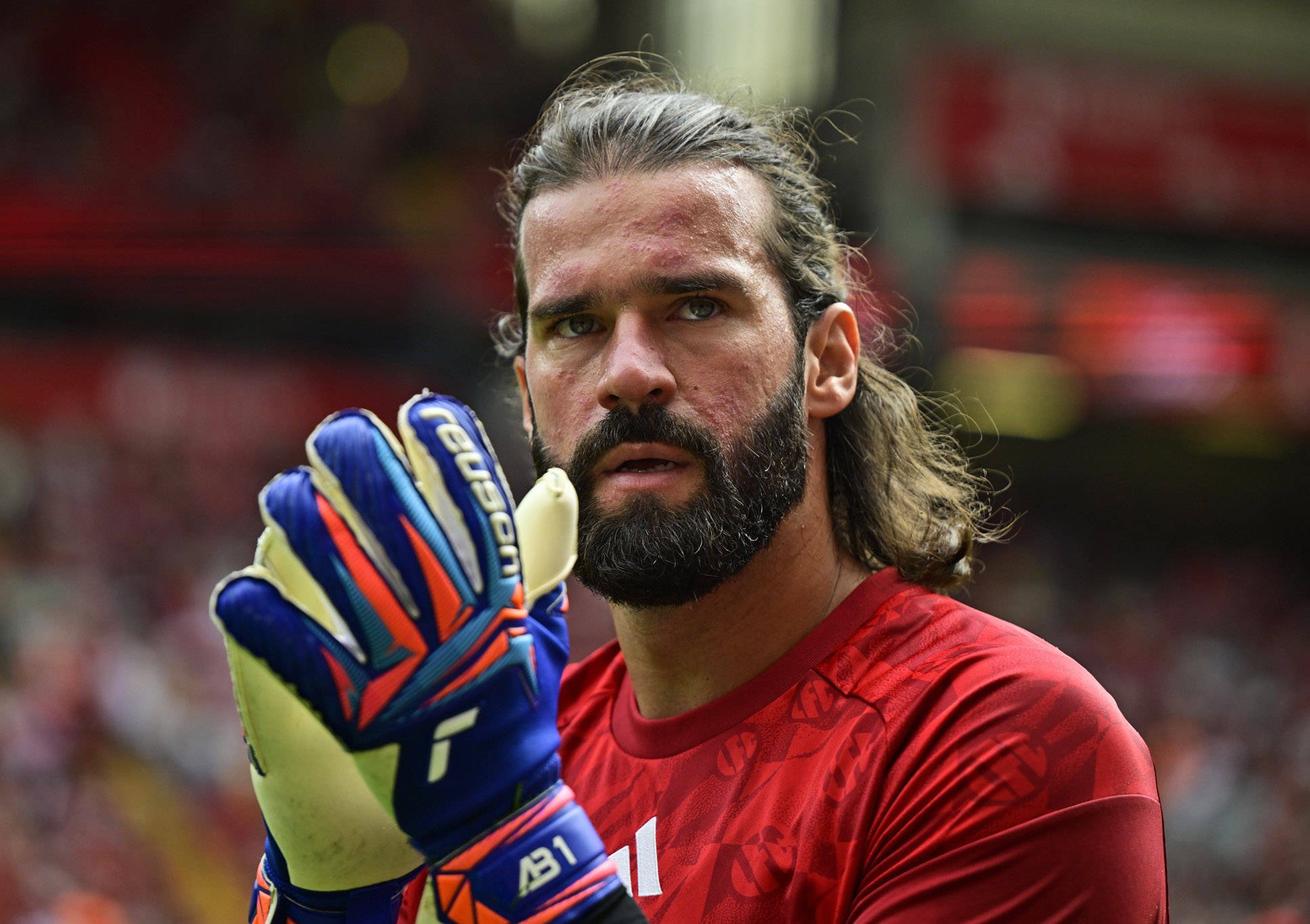 Alisson l-a avut model pe Bogdan Lobonț: ”Am multe povești cu el”. Premier League, exclusiv pe VOYO