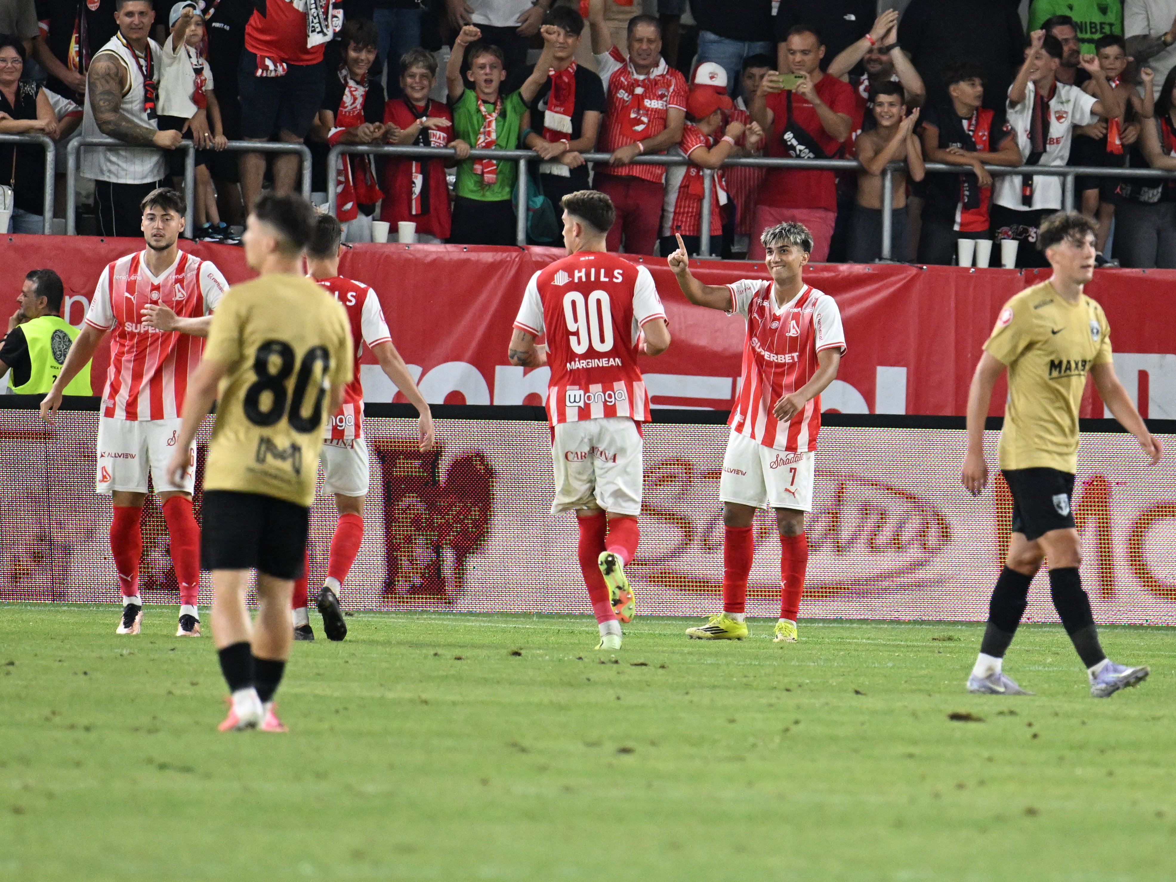 Anunțul care surprinde pe toată lumea: ”Lupta la titlu? Între Dinamo și FC Argeș”