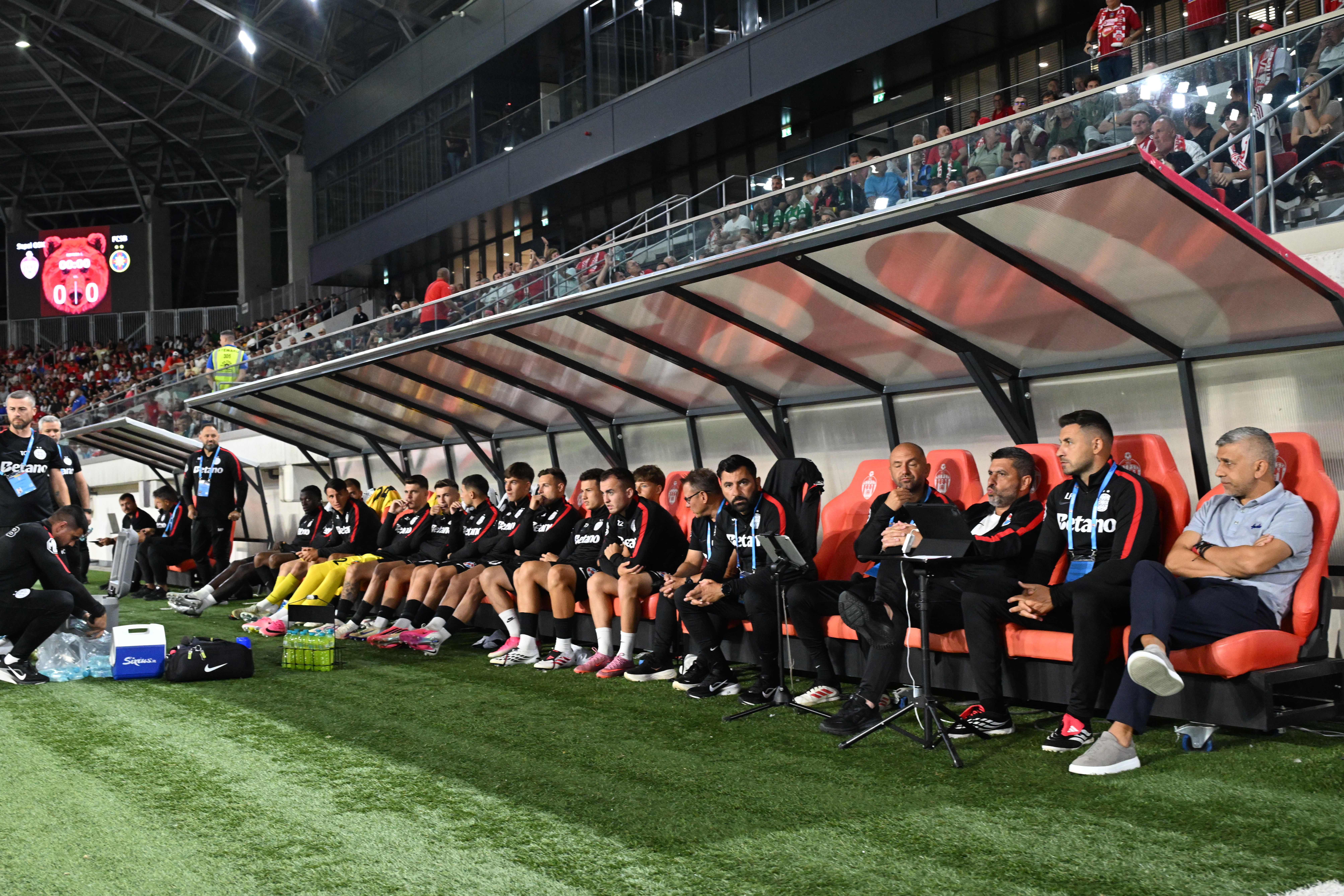 Câte schimbări a făcut FCSB la pauza meciului cu Sepsi