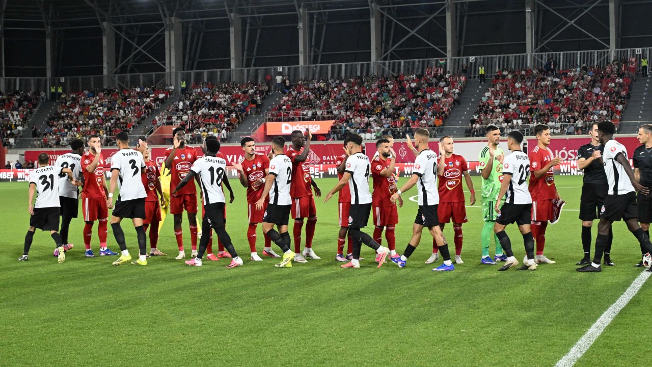 Conflict între galerii înainte de Sepsi OSK - FCSB! S-a strigat: „Ria, Ria, Ungaria!” vs. „România, România!”