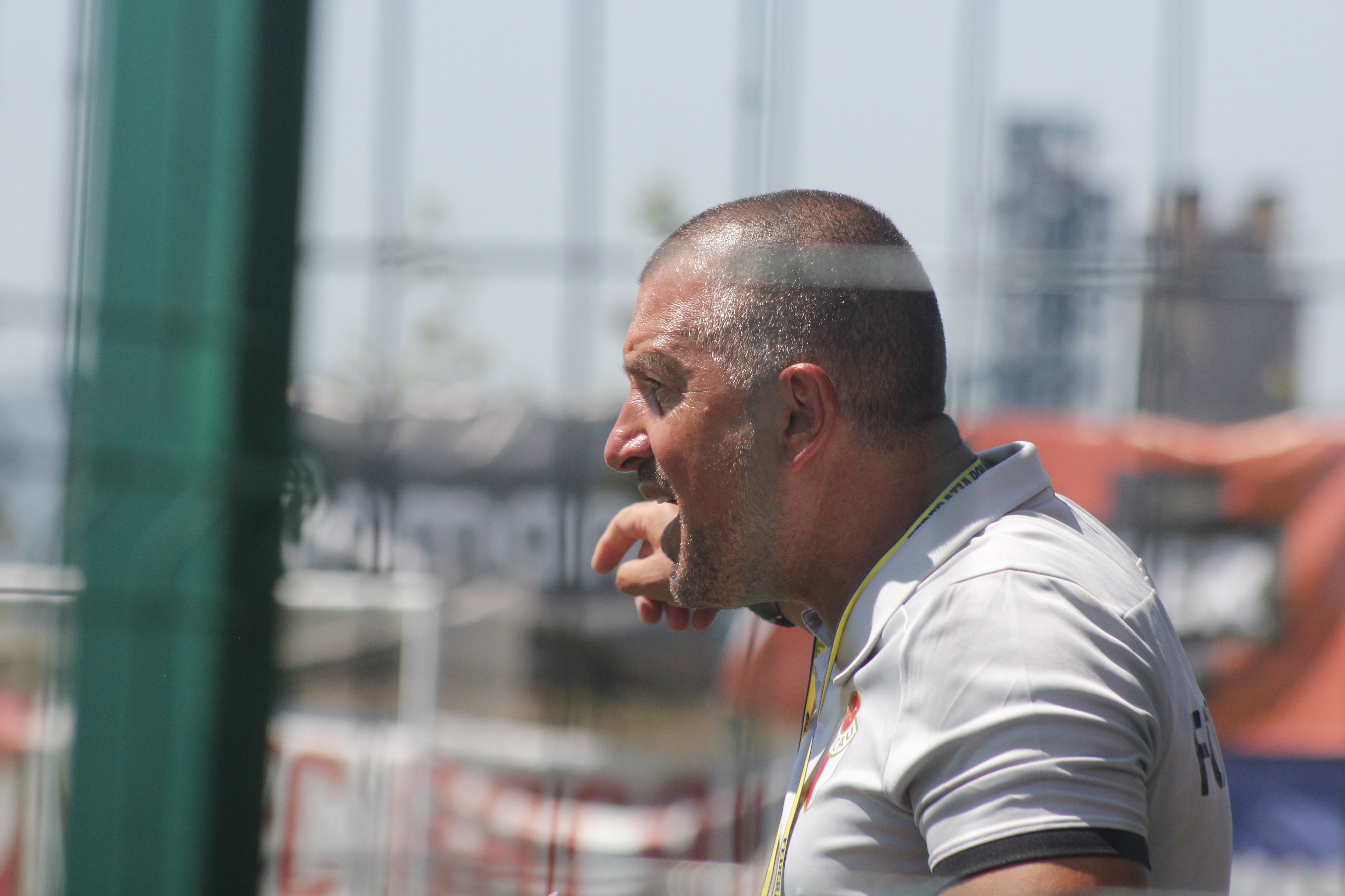 Costel Enache, antrenorul rock din Liga 2! De la zero la un proiect de play-off cu FC Bacău: „Acum trei ani nu aveam nimic”