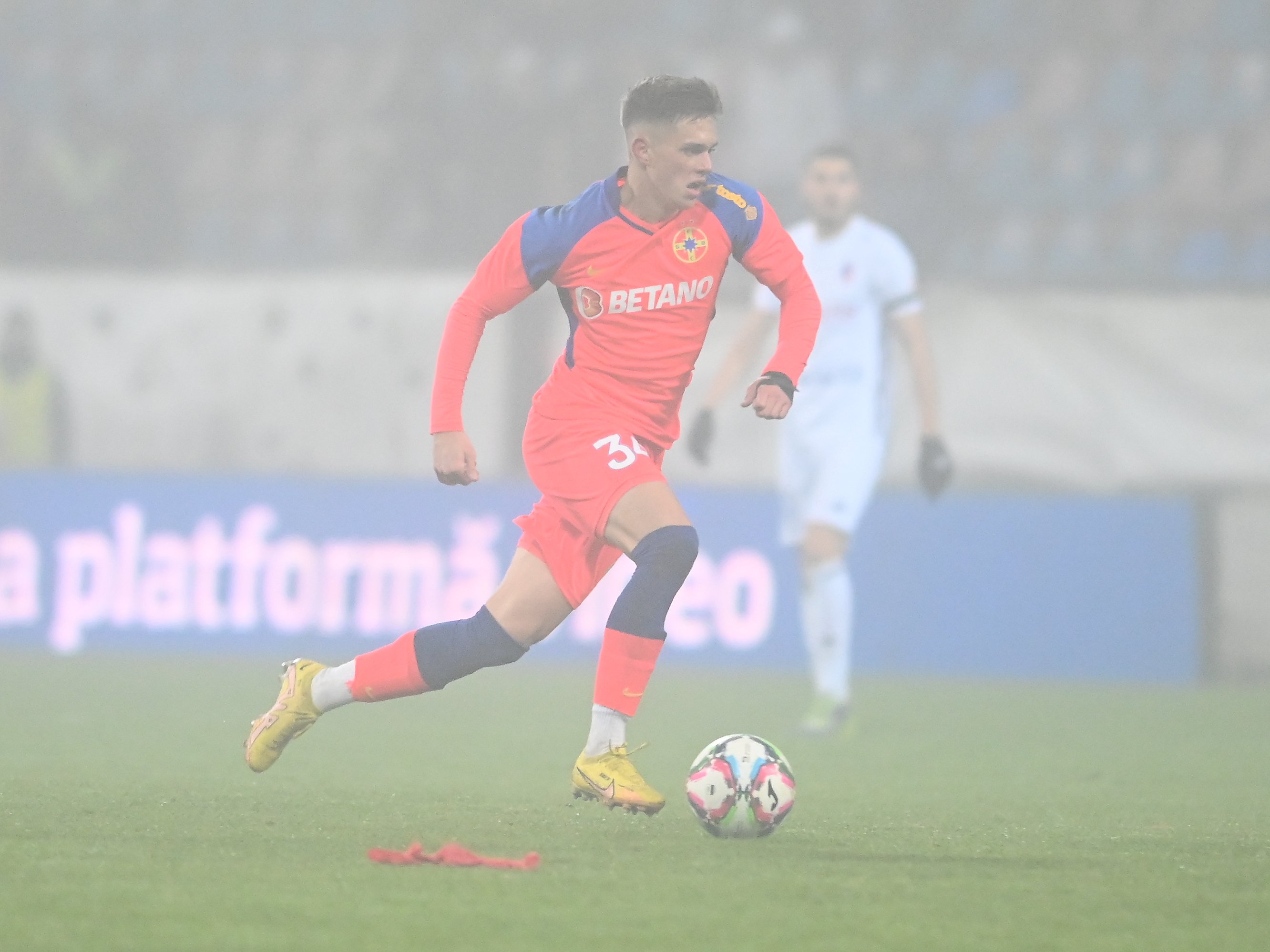 „Talismanul” lui FCSB a semnat cu rivala Dinamo și a început cum nu se putea mai prost!