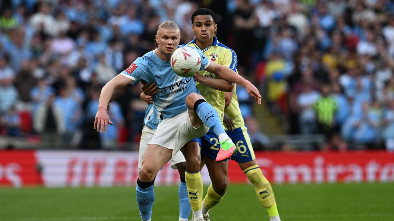 Transfer record în Premier League! Cu cine a semnat ”copilul” lui Pep Guardiola