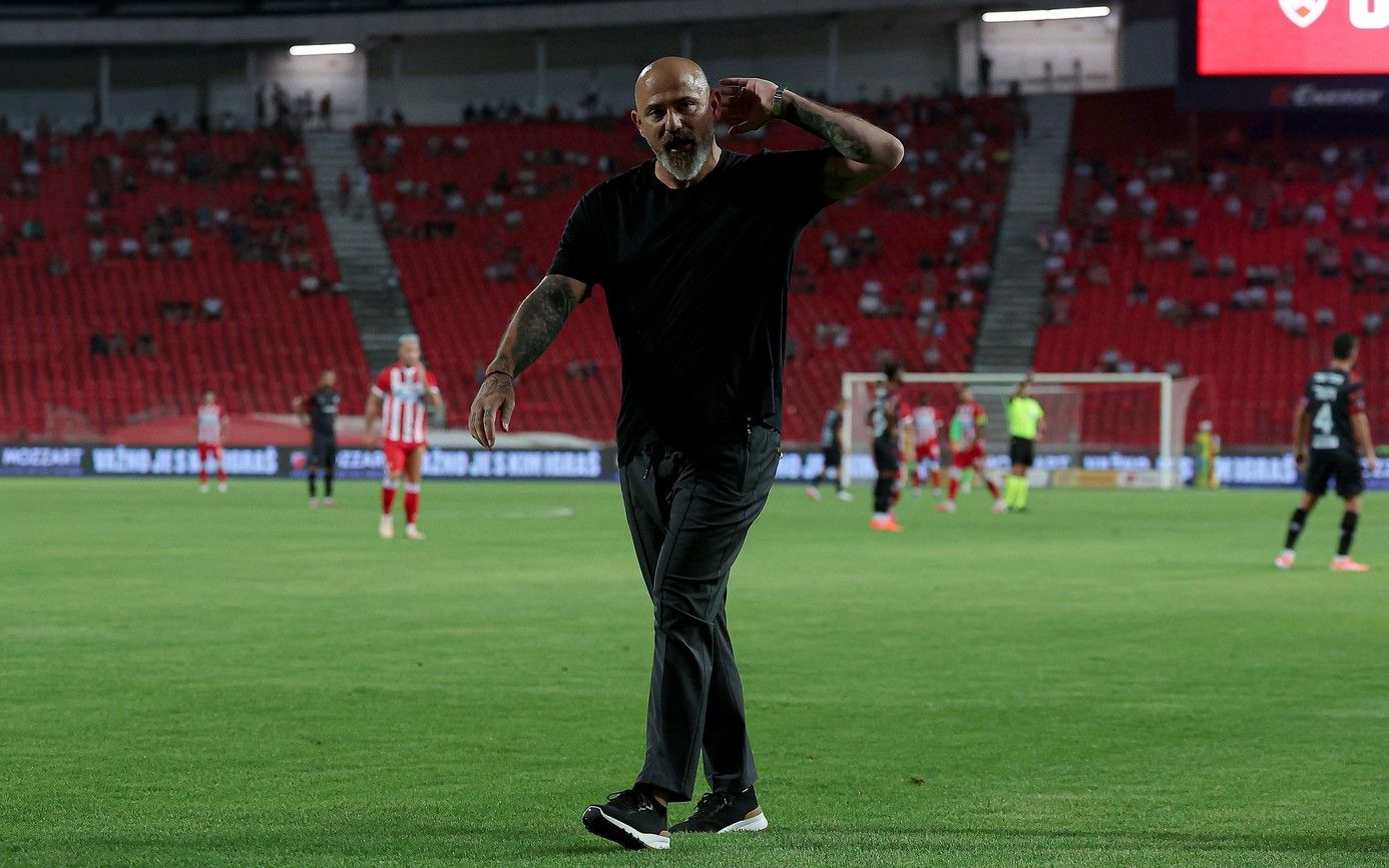 Dejan Stankovic a primit roșu și a scuipat spre arbitru! Steaua Roșie a fost eliminată din UCL și a urmat demisia