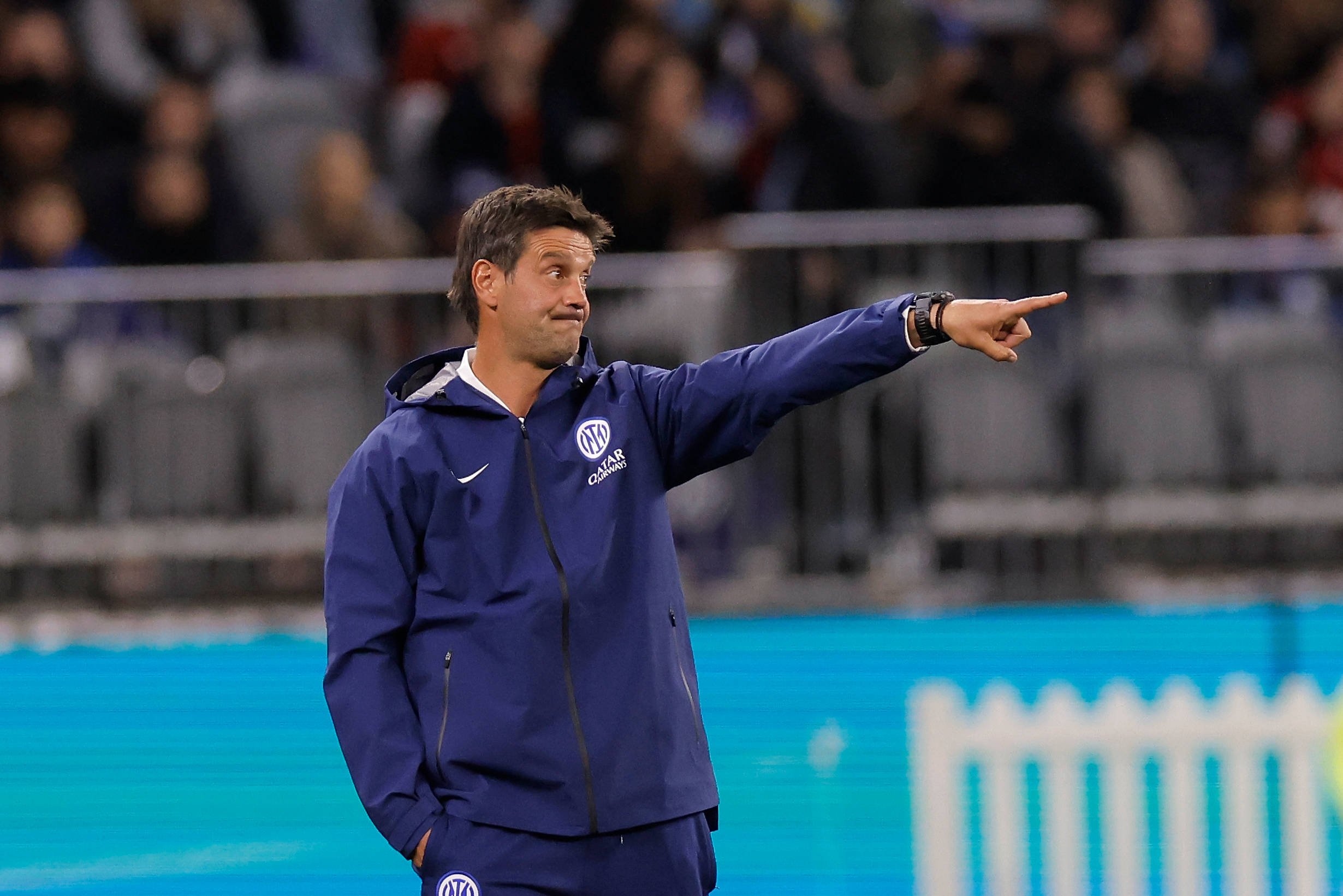 Cristi Chivu nu se lasă! Inter Milano mai vrea un fundaș de la Tottenham