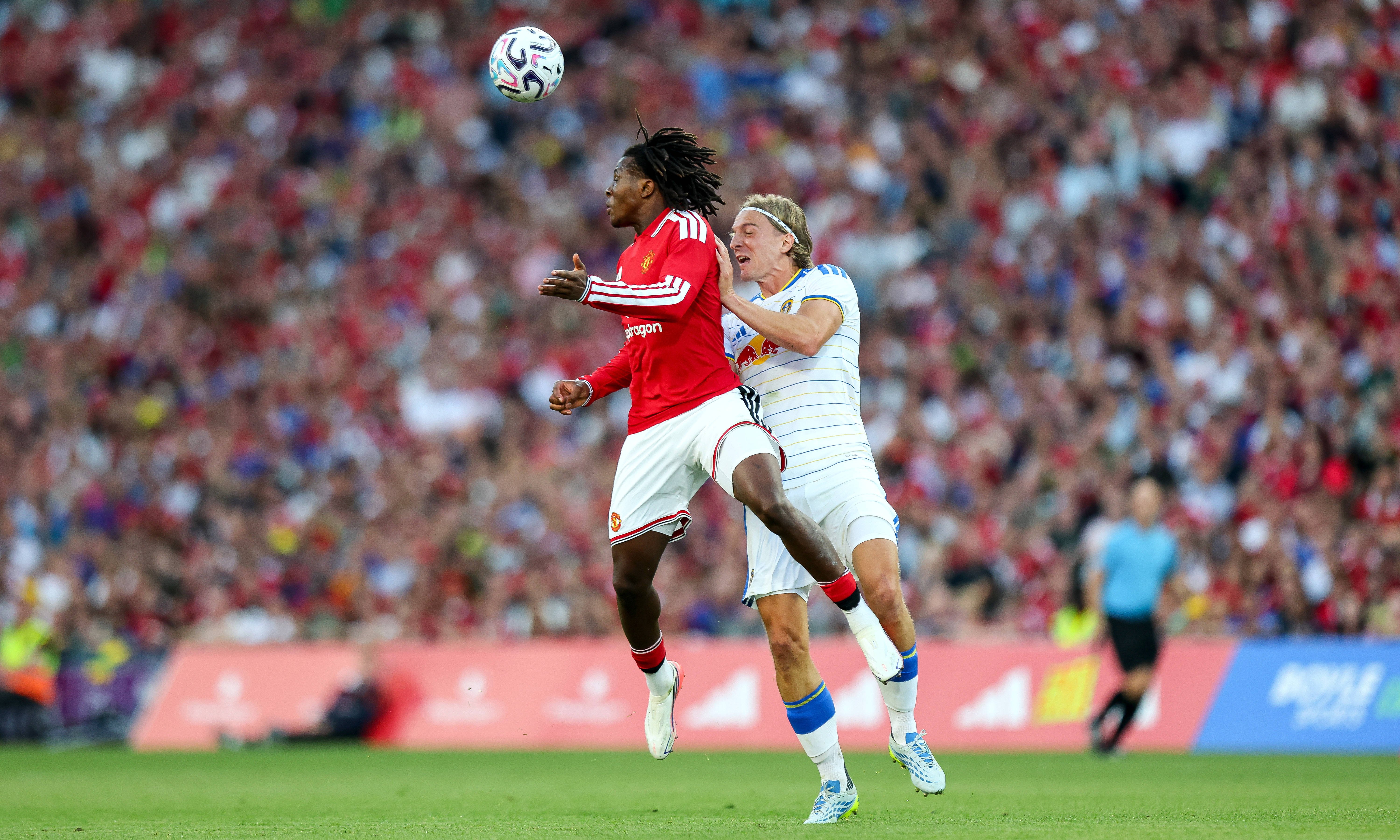 Manchester United - Leeds, ACUM pe VOYO SPORT 1!