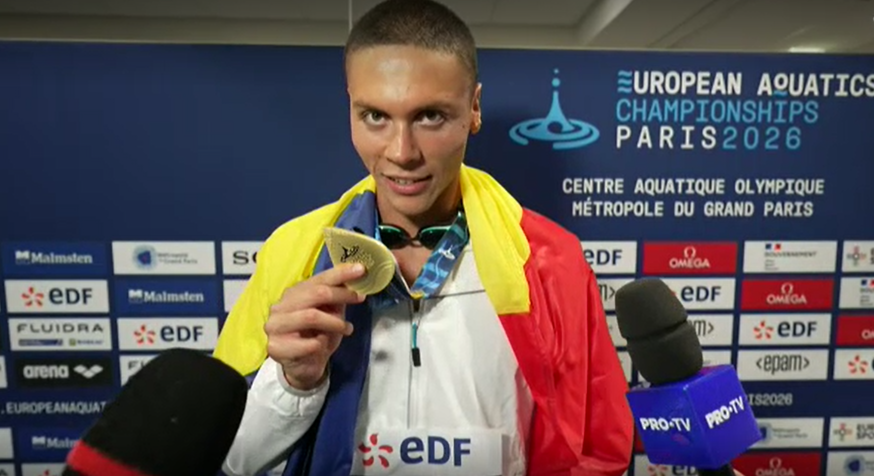 David Popovici a dezvăluit cui îi va dărui medalia de aur câștigată în proba de 100m