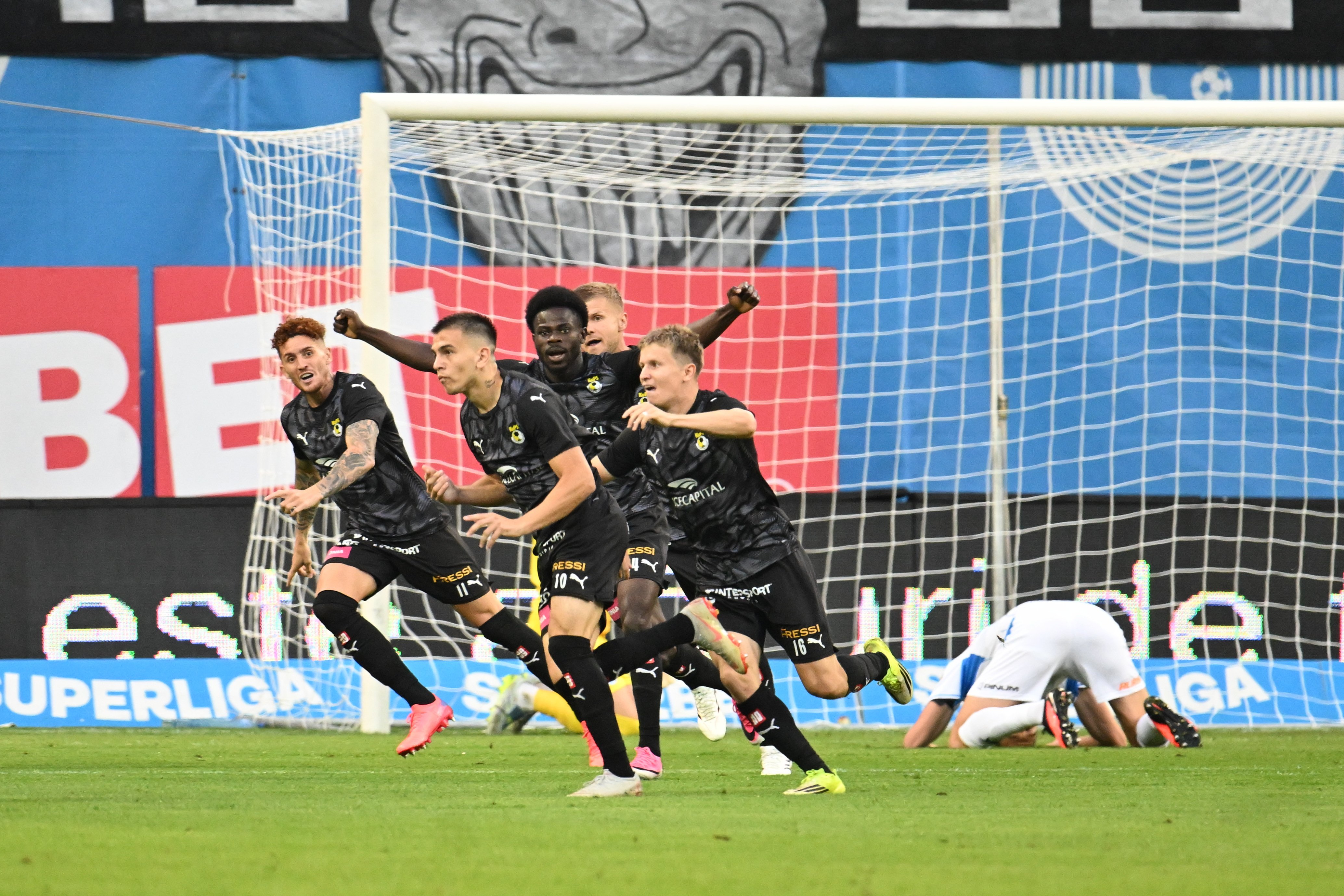 ACUM: Universitatea Craiova - KuPS 0-1, pe Sport.ro! Oaspeții deschid scorul rapid