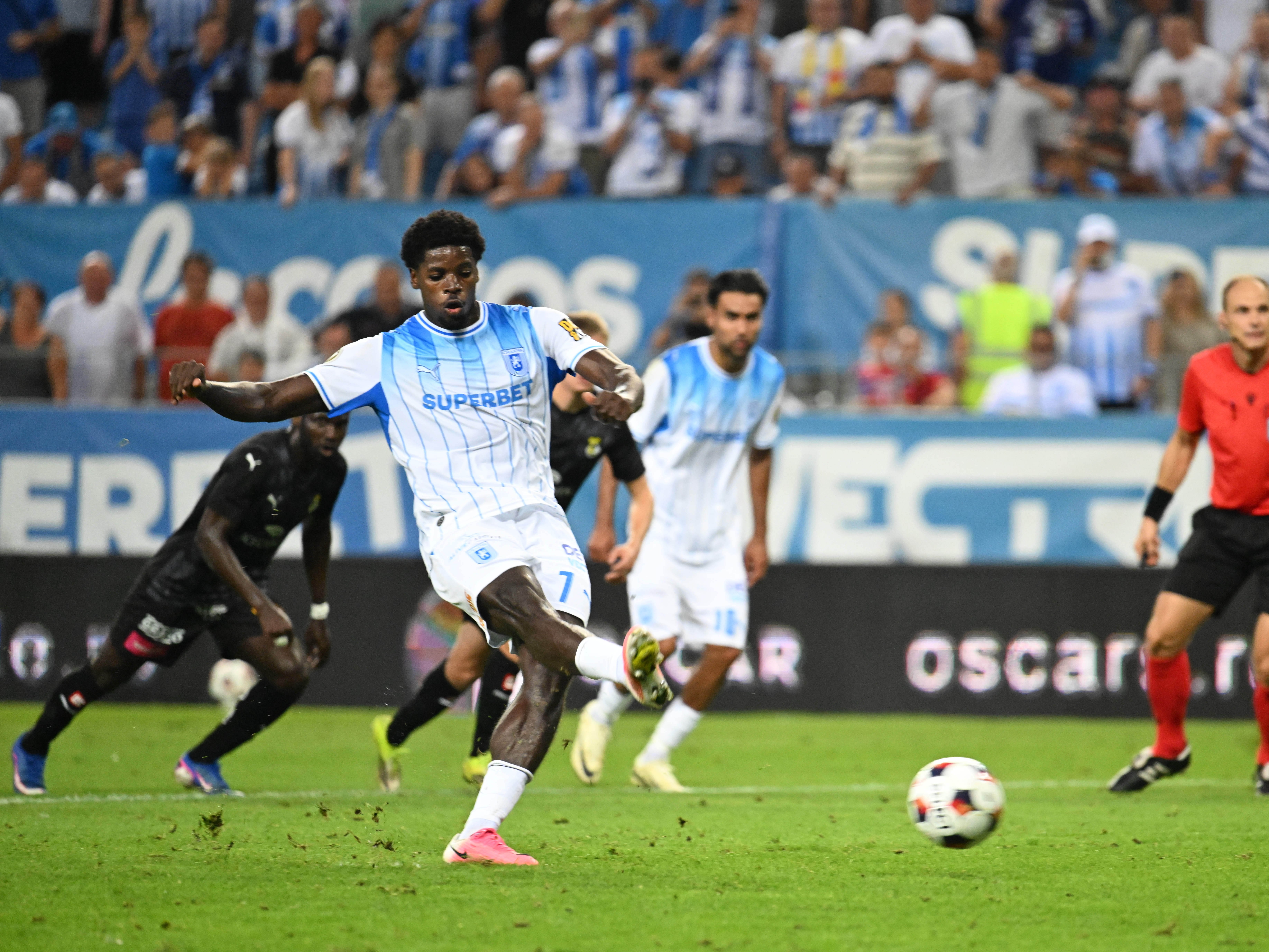 ACUM: Universitatea Craiova - KuPS 1-1, pe Sport.ro! Nsimba egalează din penalty