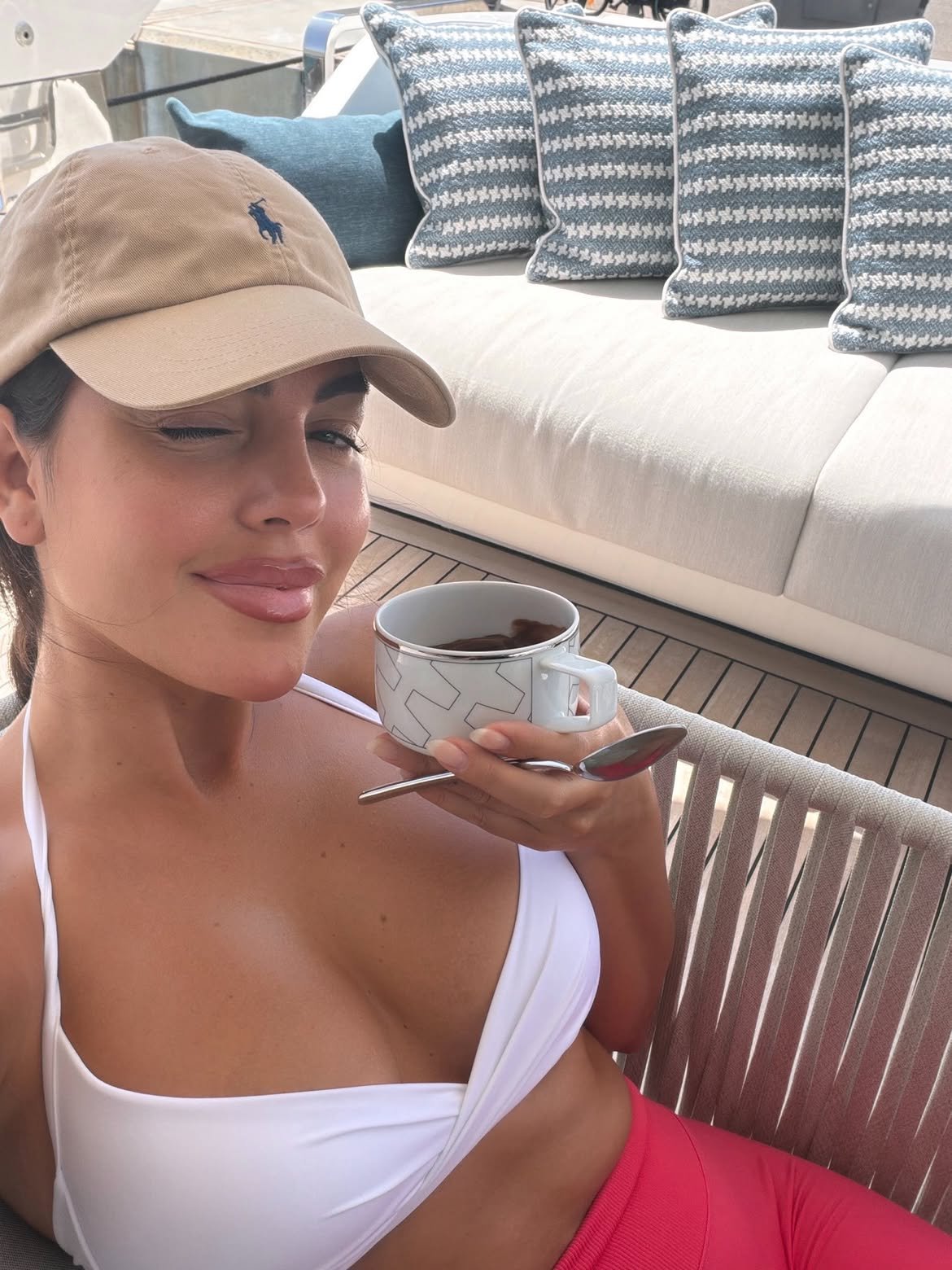 Georgina rodriguez 7 3