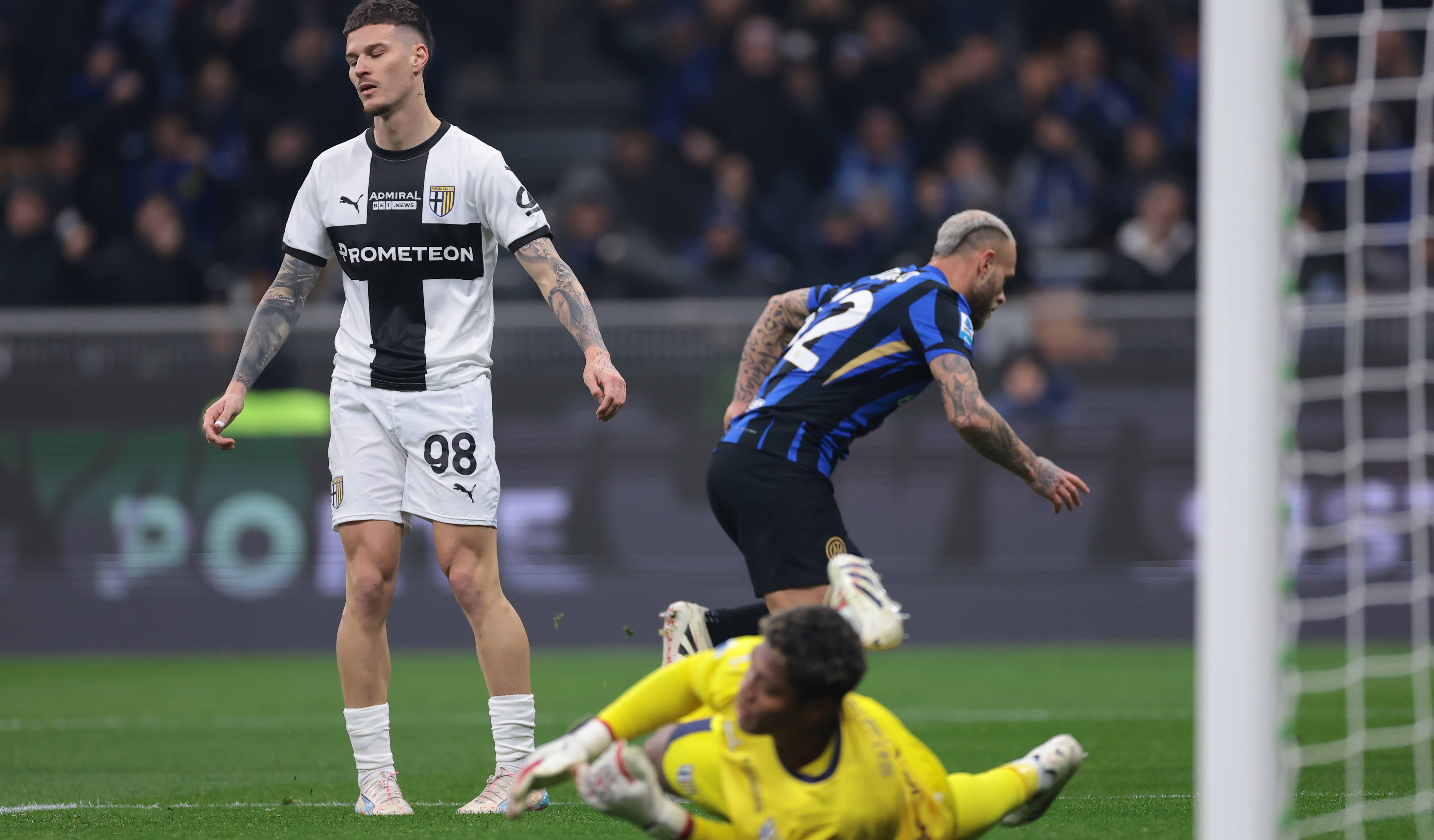 Motivul surprinzător pentru care transferul la PSG a picat! Fostul coleg al lui Man și al lui Mihăilă ajunge în Premier League