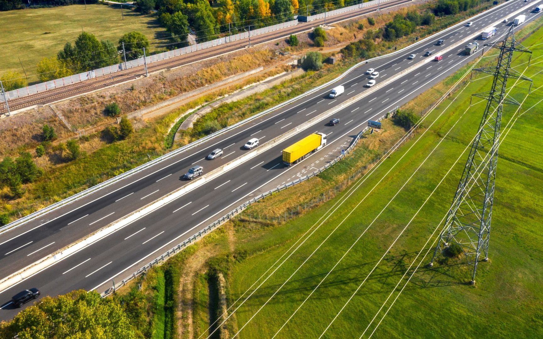 Doi români au condus 100 de km cu fiul mort pe bancheta din spate, fără să-și dea seama, în Italia. Credeau că doarme