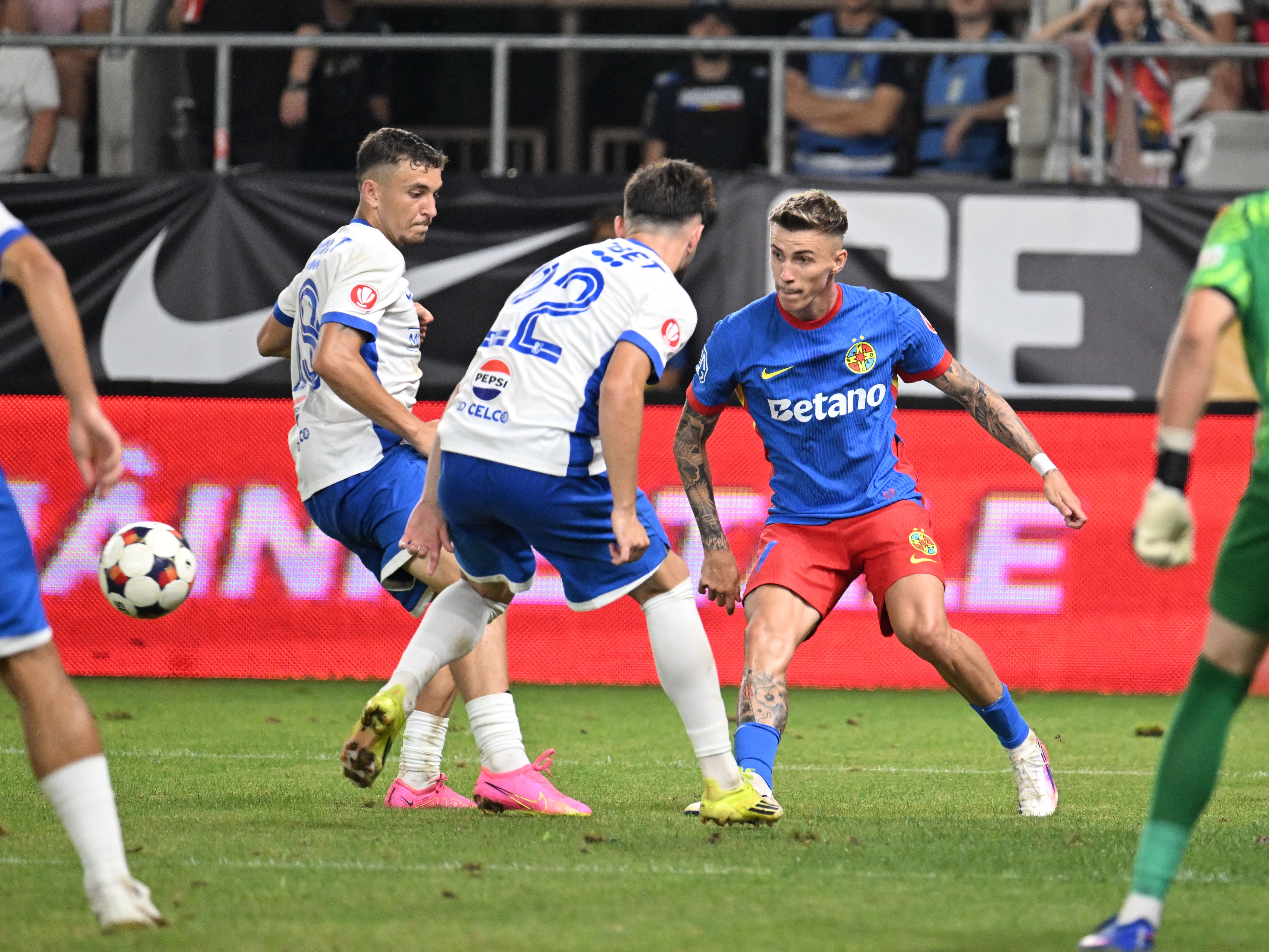 „Ca Dennis Man!” Giovanni Becali, anunț despre transferul starului din SuperLiga: „A atras atenția”