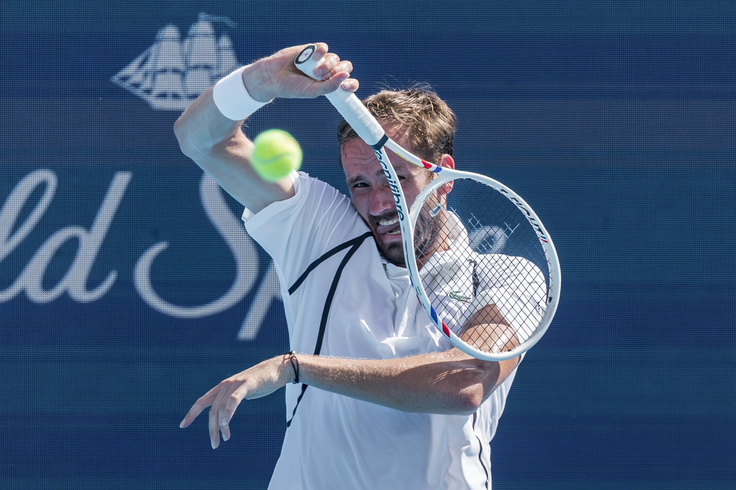 Lovit de... perete: Medvedev, plin de nervi după o fază neașteptată. Eliminat de la Cincinnati, după ce a avut trei mingi de meci