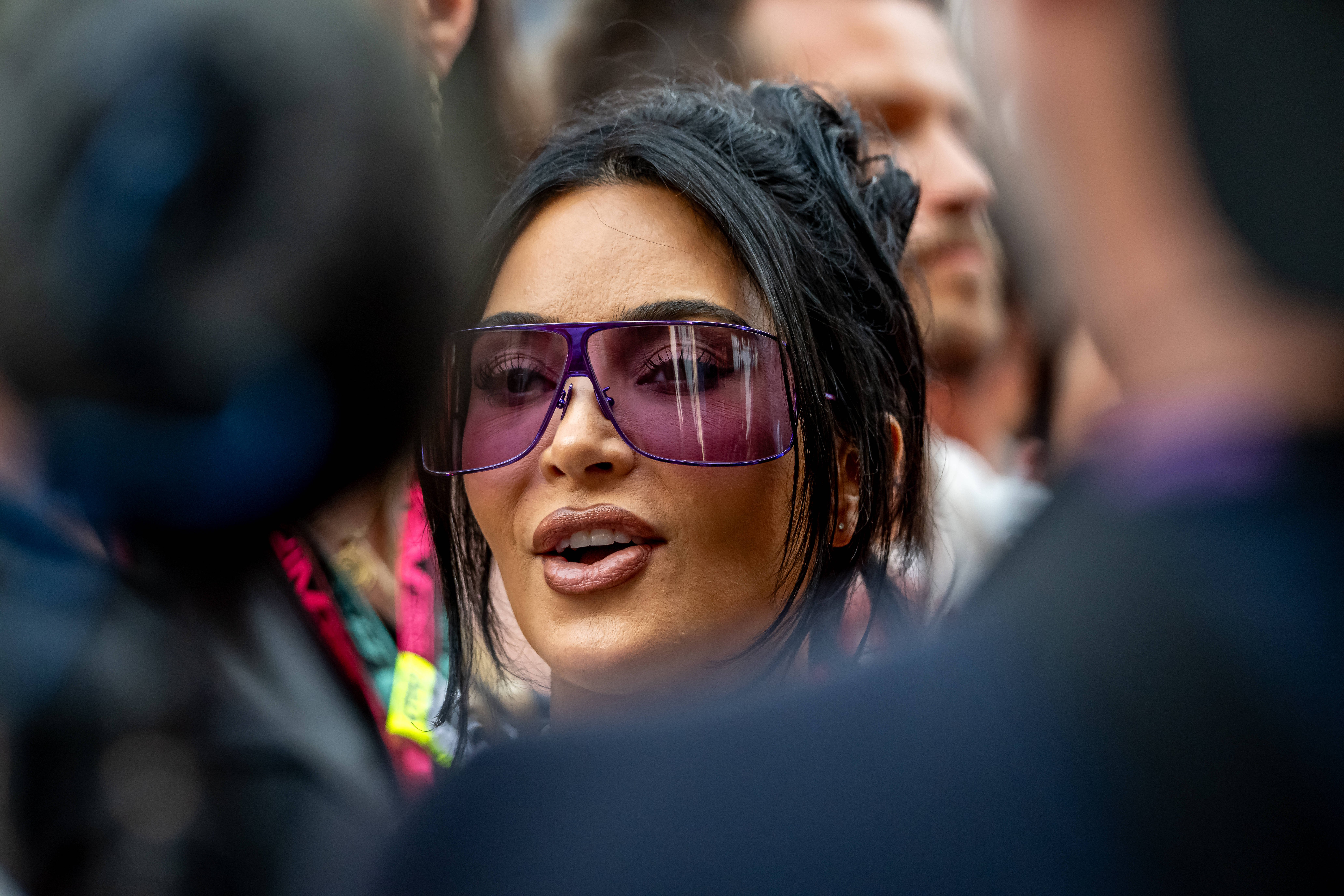 Lewis Hamilton și-a oficializat relația cu Kim Kardashian pe Instagram