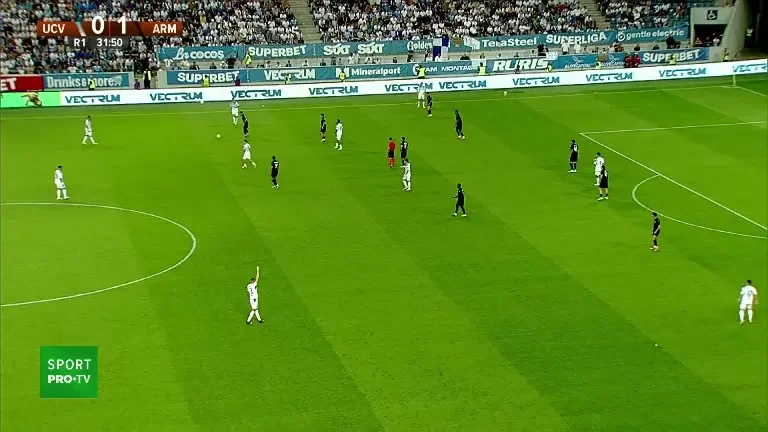 Golul spectaculos marcat de Nicușor Bancu, în meciul Universitatea Craiova - Ararat-Armenia 1-1