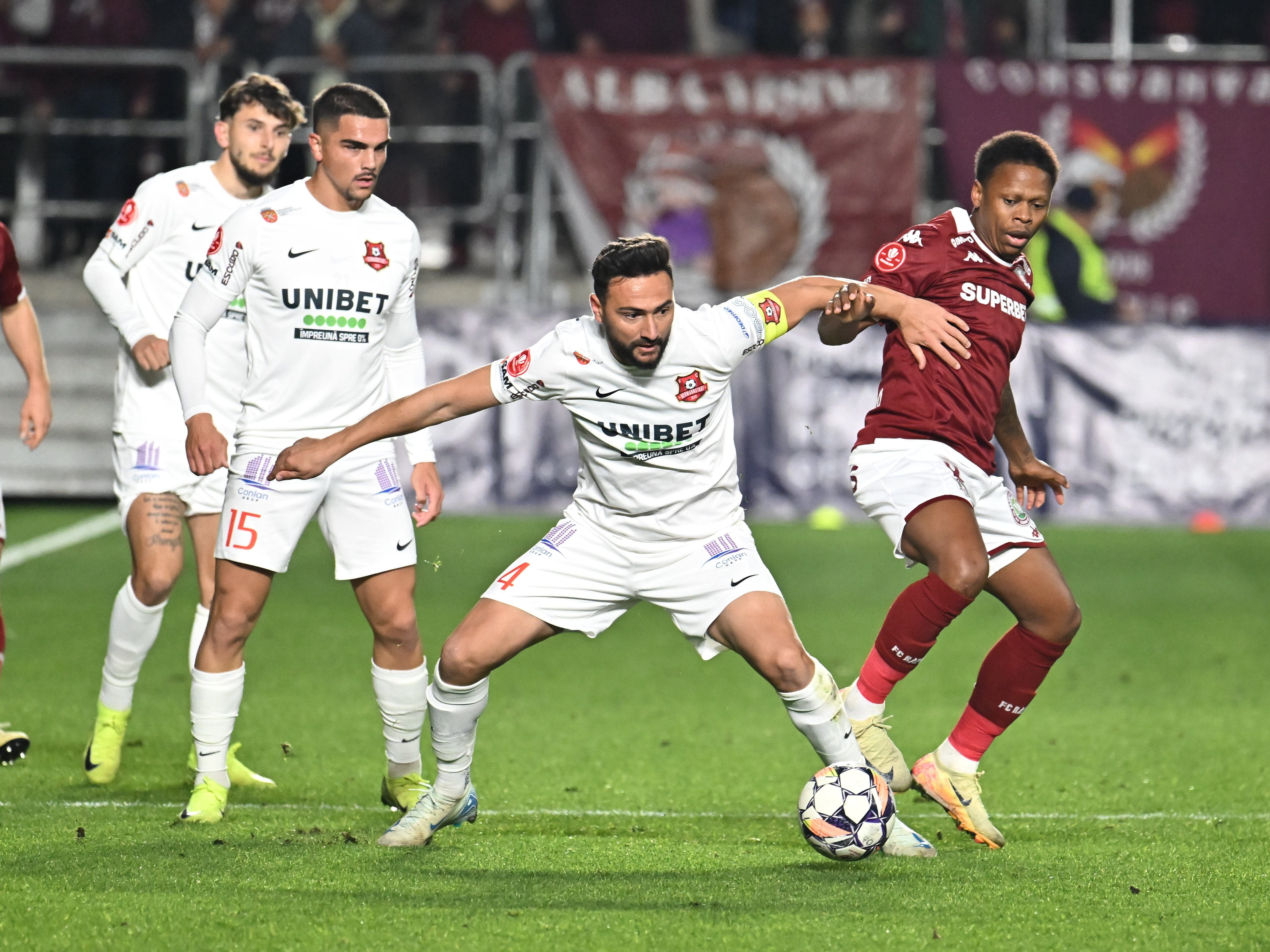 Dorit de Dan Șucu la Rapid, fundașul revine în SuperLiga! A semnat cu o rivală din play-off