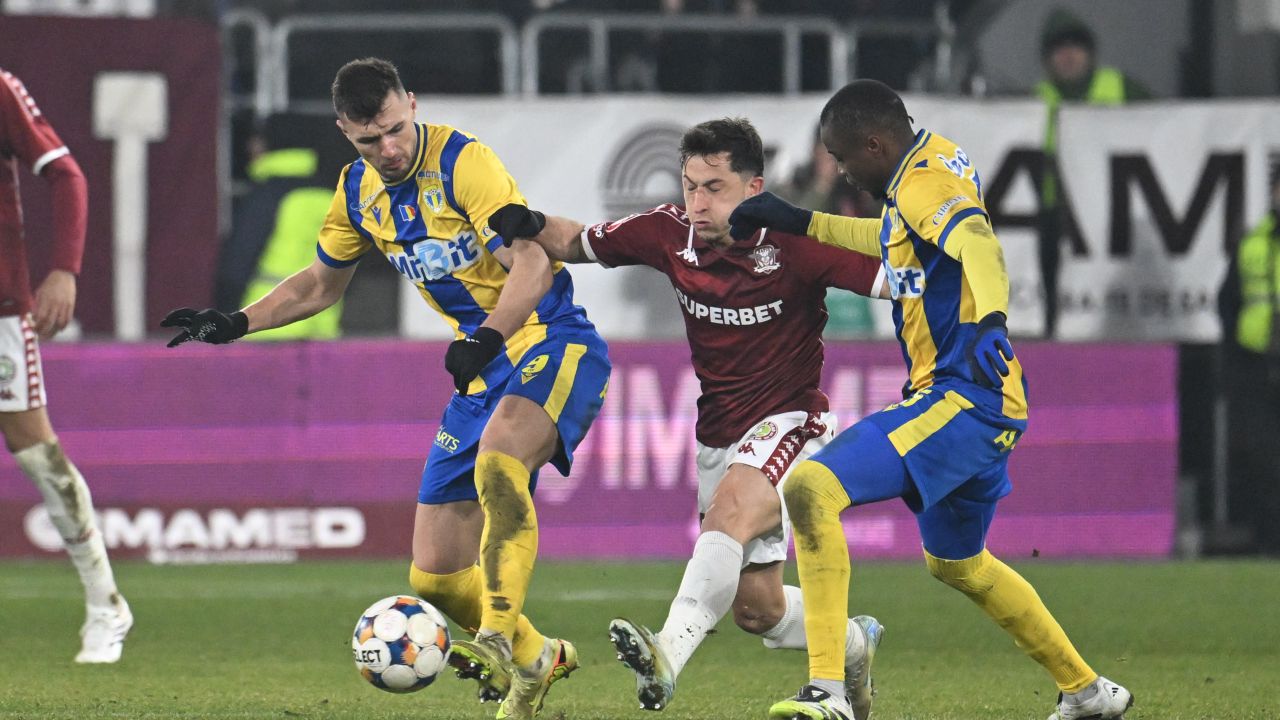 Petrolul - Rapid, de la ora 20:30 pe Sport.ro. Primvs Derby, în etapa a 6-a din SuperLiga