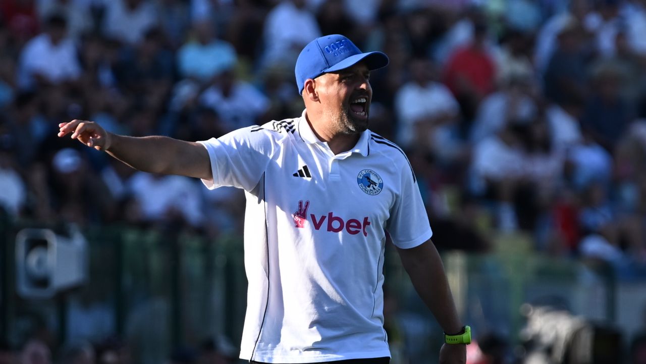 UTA Arad - Corvinul, ora 18:30, LIVE TEXT. Cele două echipe se întâlnesc în prima ligă după 44 de ani