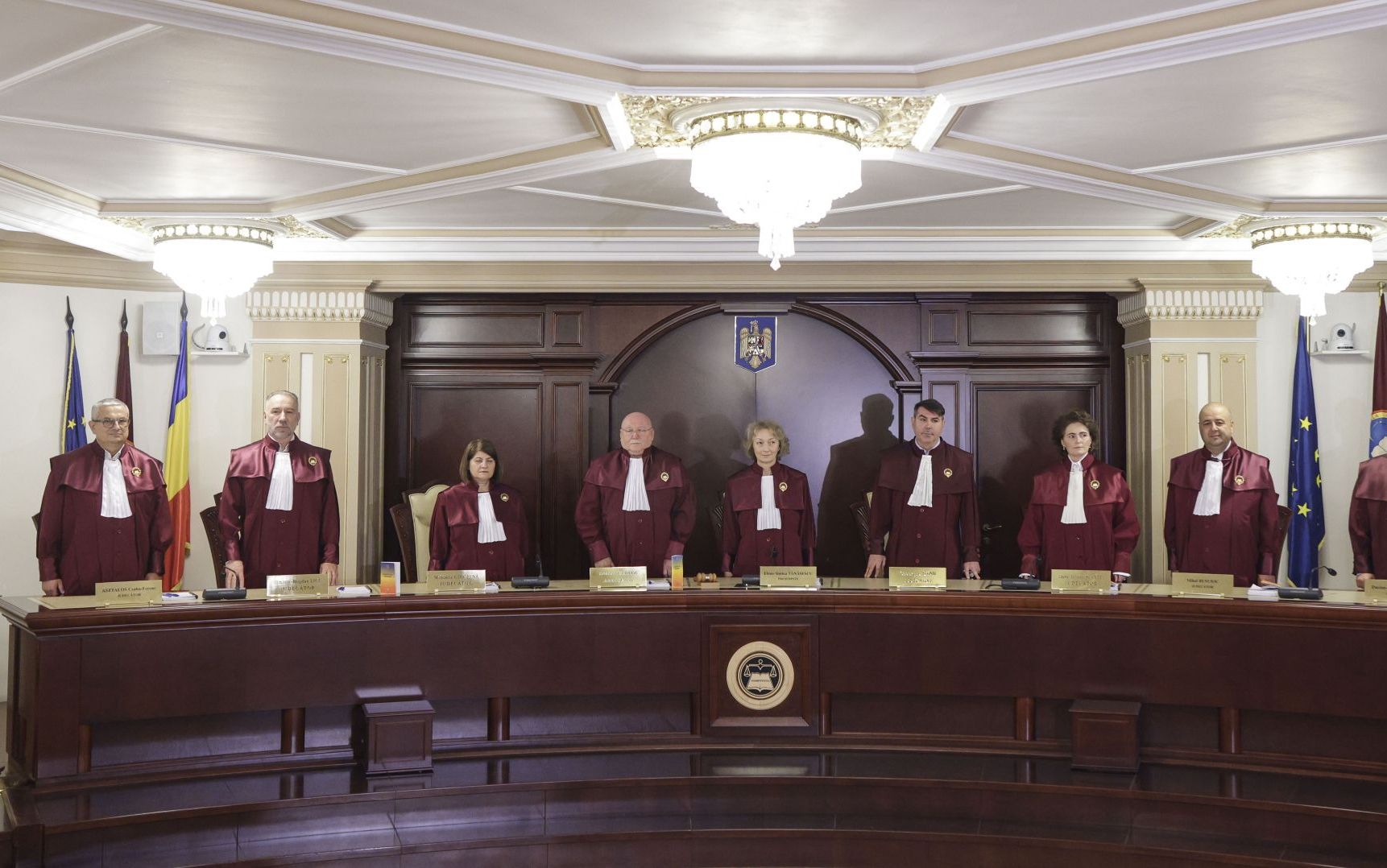 Cei trei judecători CCR care s-au opus „amendamentului Fritz”. De ce au considerat că legea este retroactivă