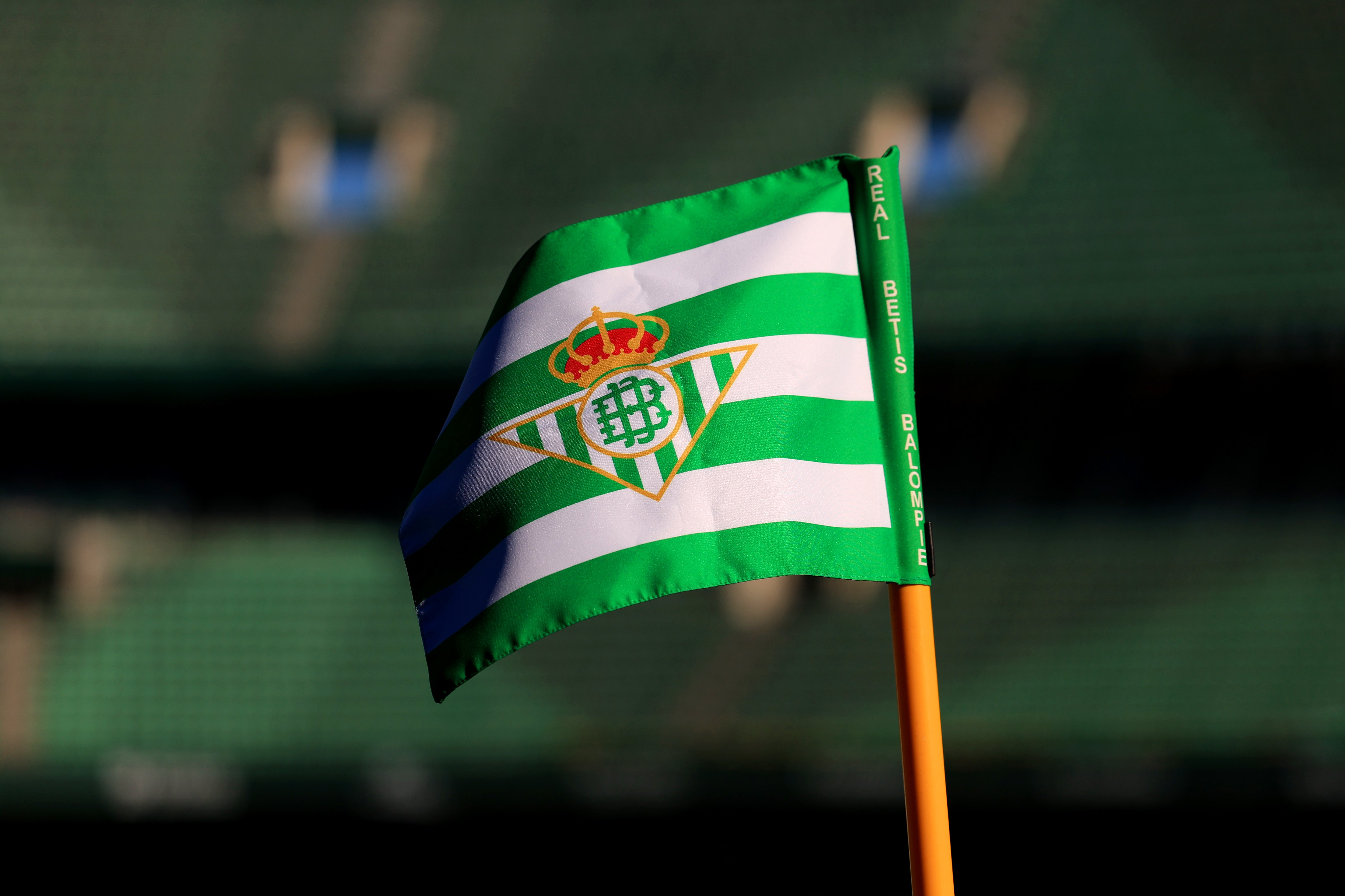 Betis Sevilla, gata să transfere un fotbalist din Superliga României: ”I-au convins”