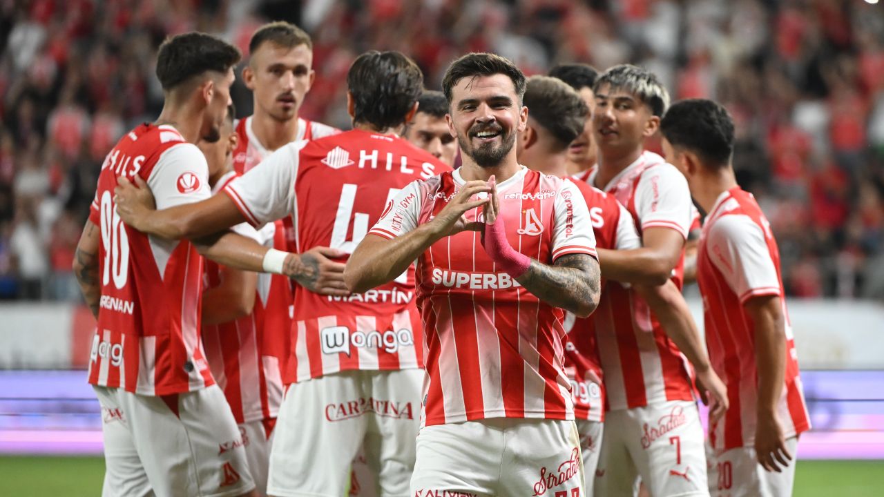 Corvinul - Dinamo, LIVE TEXT pe Sport.ro de la 21:30! Doar victoria îi ține pe „câini” lideri în campionat
