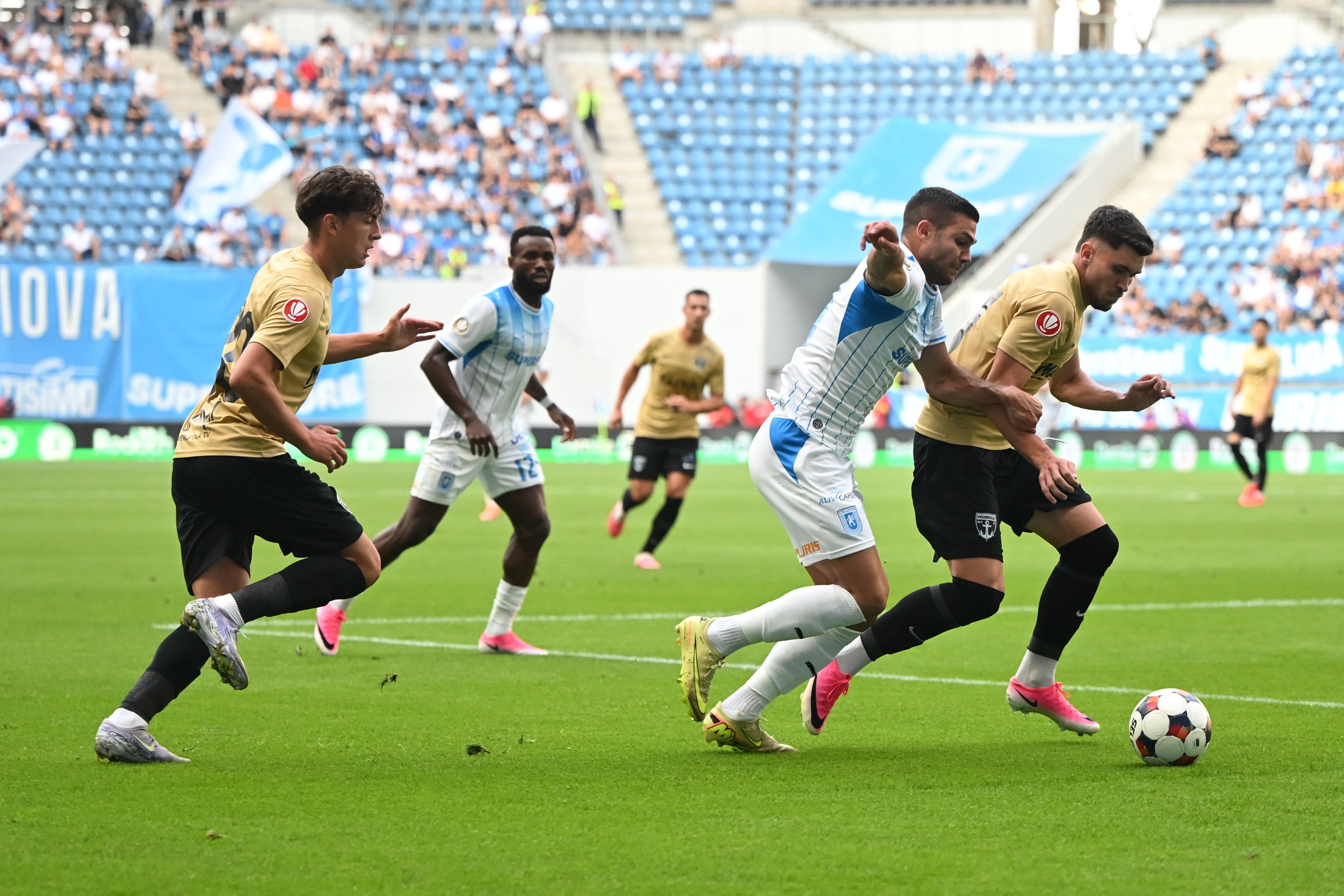 ACUM: Universitatea Craiova - FC Voluntari 1-0, pe Sport.ro. Oltenii deschid scorul în finalul primei reprize