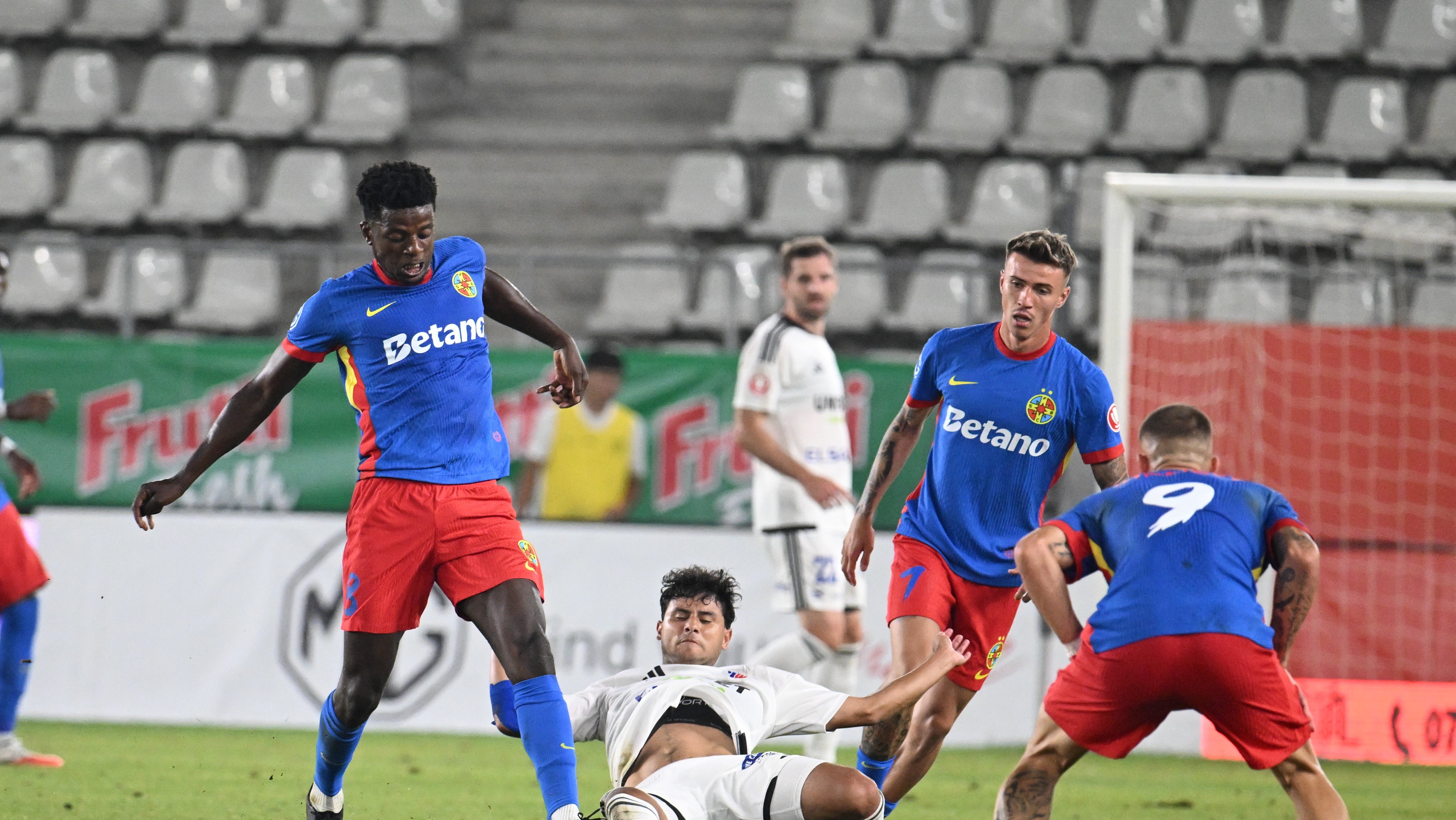OUT la pauză! Câte schimbări a făcut Marius Baciu în meciul cu CFR Cluj