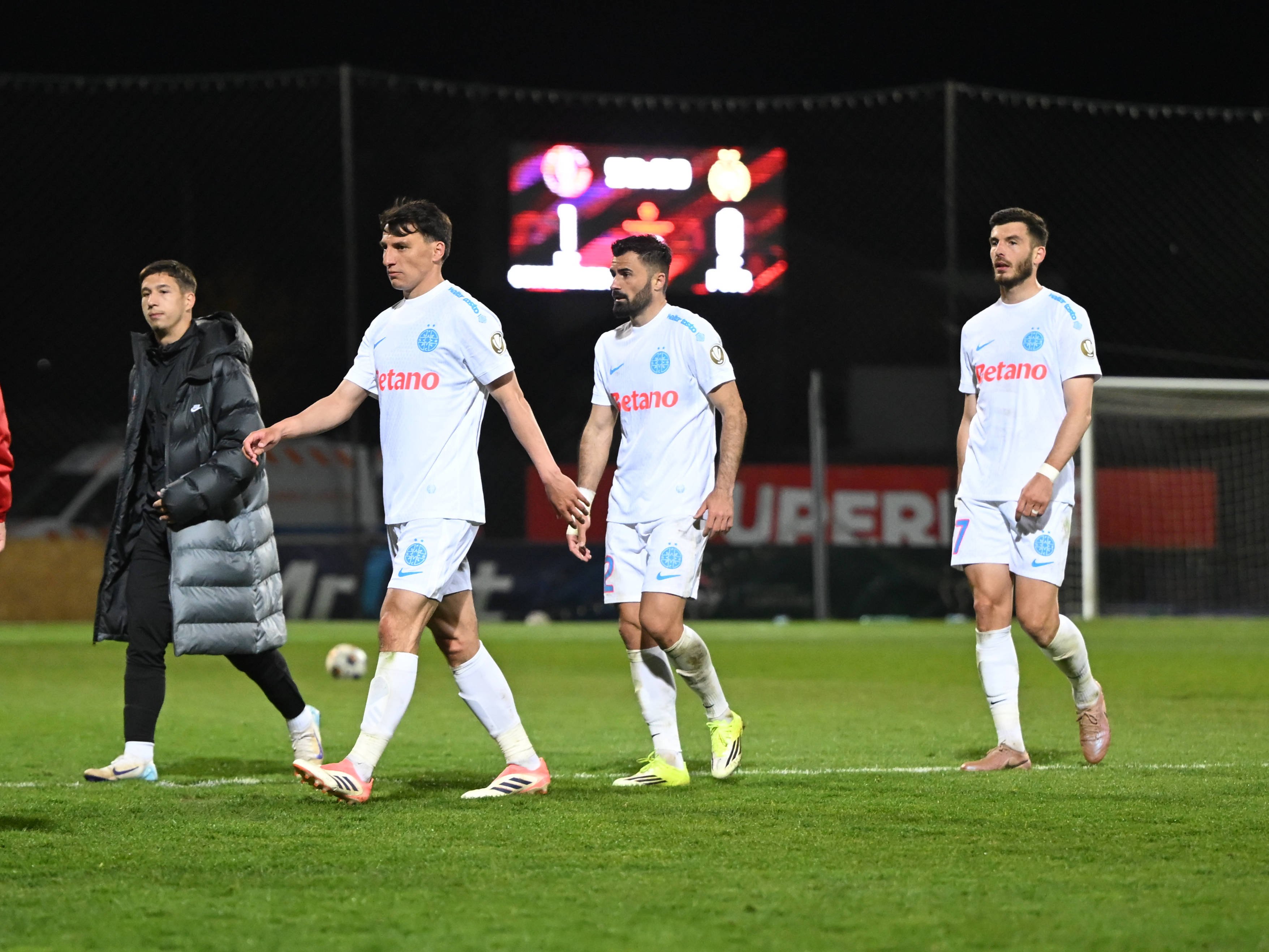 Lovitură grea pentru FCSB! Revine pe teren abia peste două luni