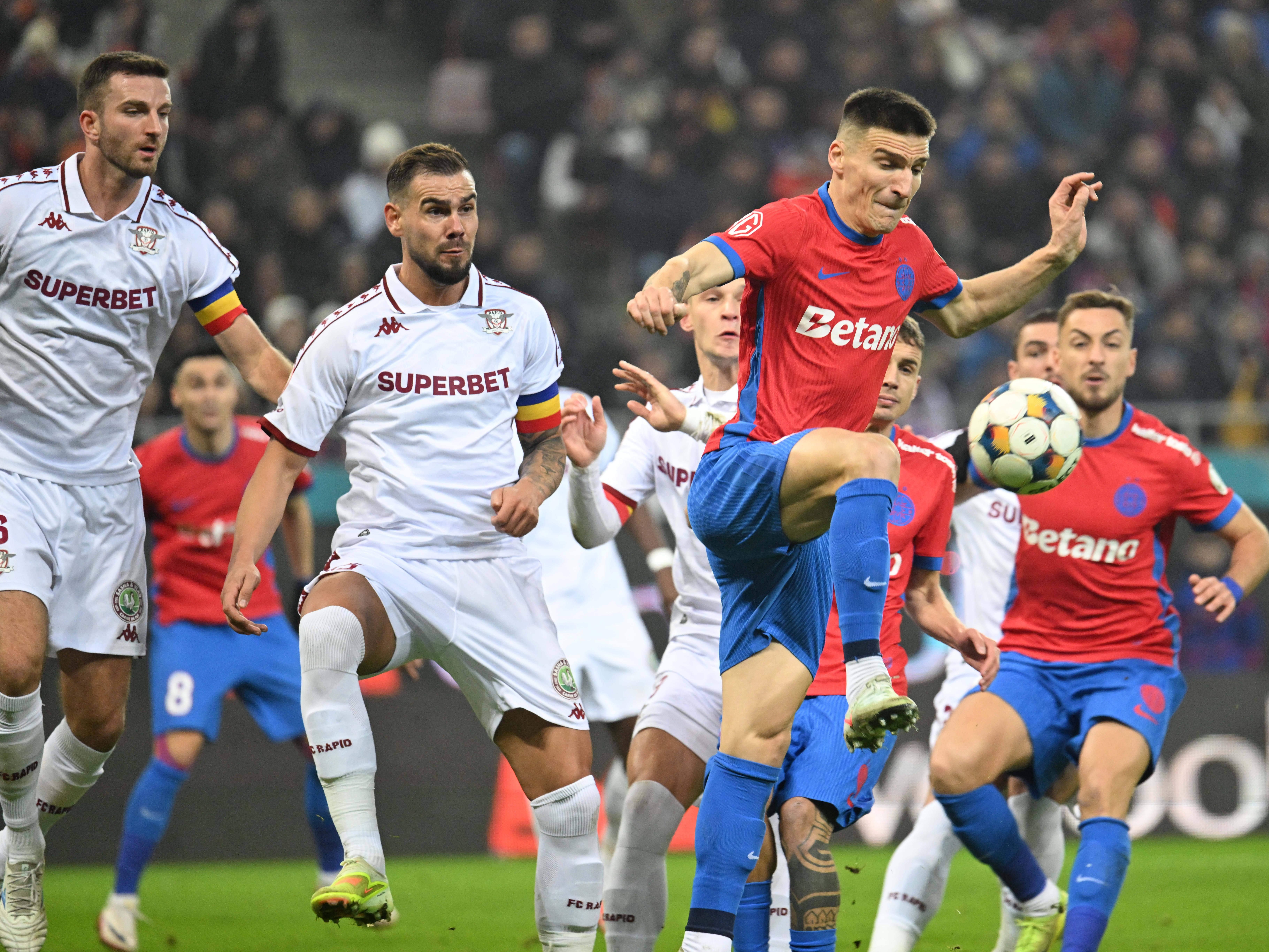 Final de carieră pentru fotbalistul care ”a trădat-o” pe FCSB pentru Rapid?! ”Nu e bine!”