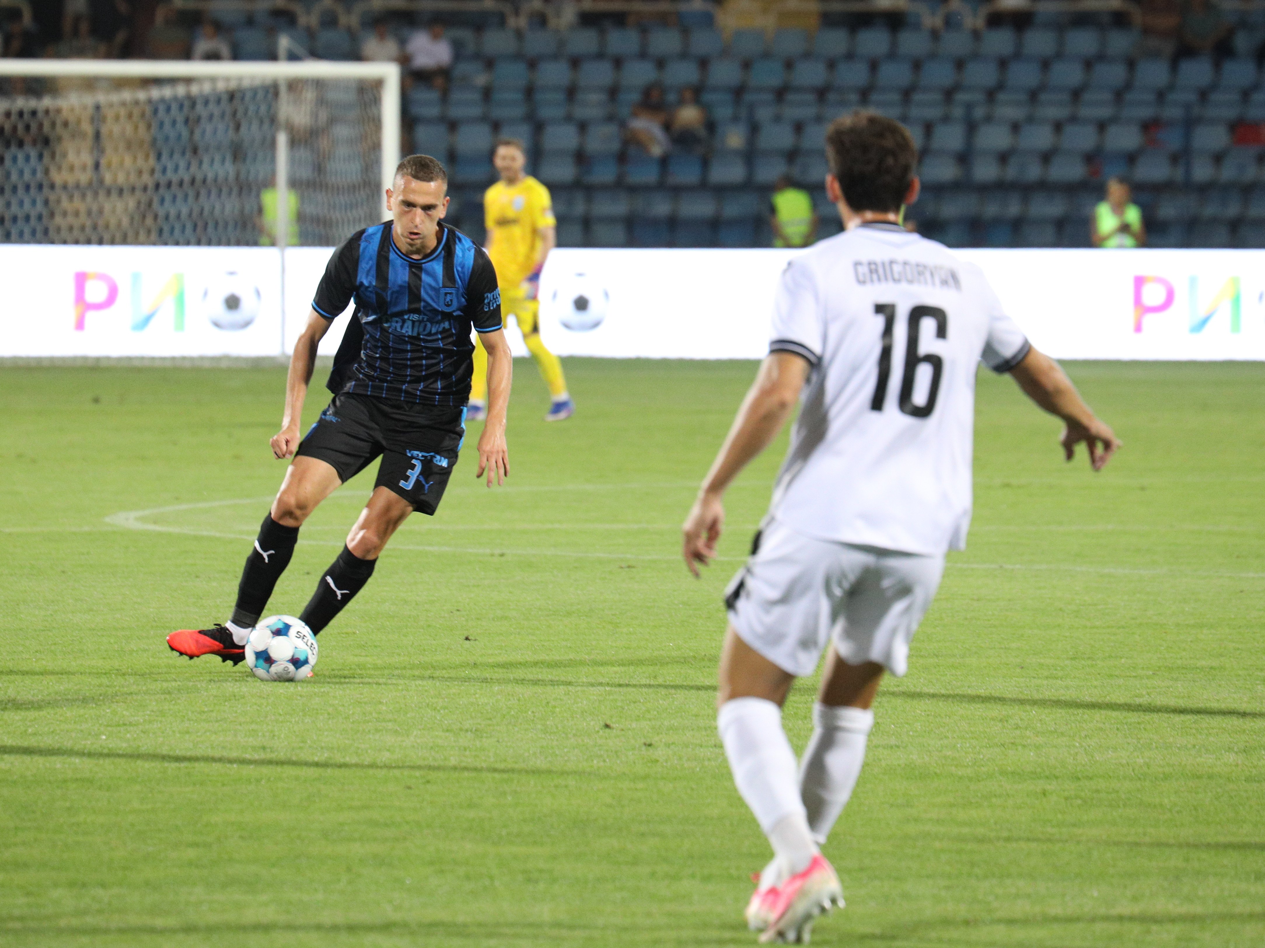 Reacție categorică după ce Craiova a fost eliminată de Ararat-Armenia: ”O echipă din lumea a treia”