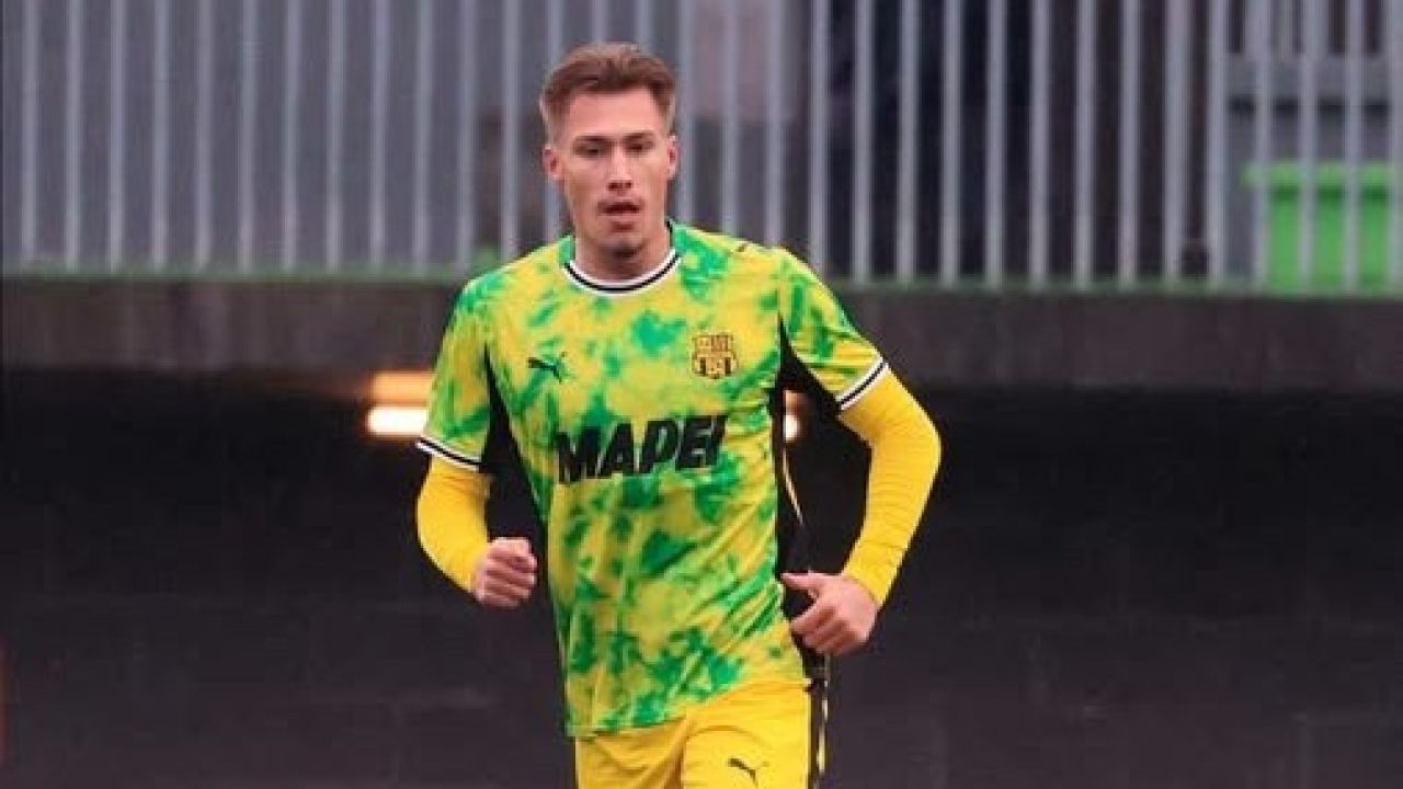 Dinamo și-a prezentat noul atacant! A evoluat în ultimele două sezoane la Sassuolo
