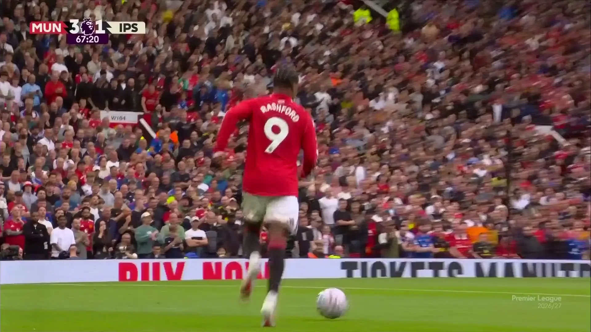 Manchester United - Ipswich 4-1 | GOOOL Manchester United! Un balon respins sare la Bruno Fernandes în interiorul careului. Portughezul șutează și face hat-trick-ul.