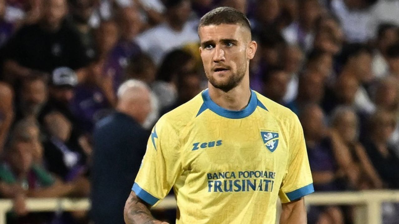 Daniel Bîrligea, TITULAR în Sassuolo – Frosinone, de la ora 16:00 pe VOYO SPORT 1!