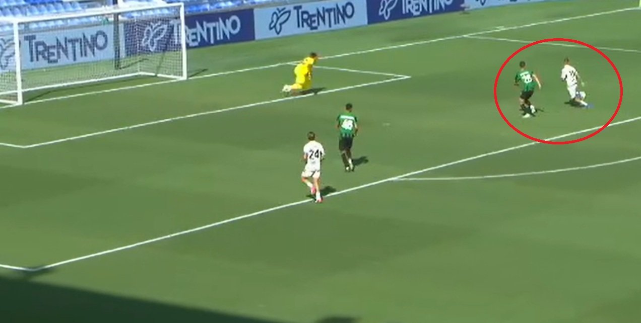Daniel Bîrligea, aproape să înscrie primul gol pentru Frosinone: ratarea mare a atacantului adus de la FCSB
