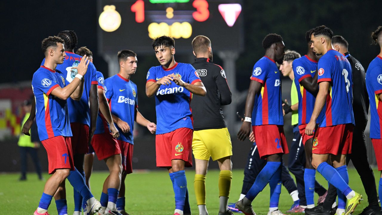 Surprize mari în primul '11' de la FCSB! Premieră pentru fotbalistul echipei lui Gigi Becali