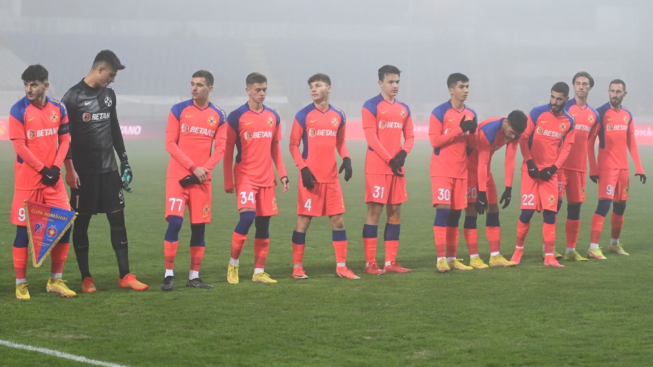 Portarul de 1,92 m de la FCSB a semnat astăzi cu Rapid: „Bun venit!”