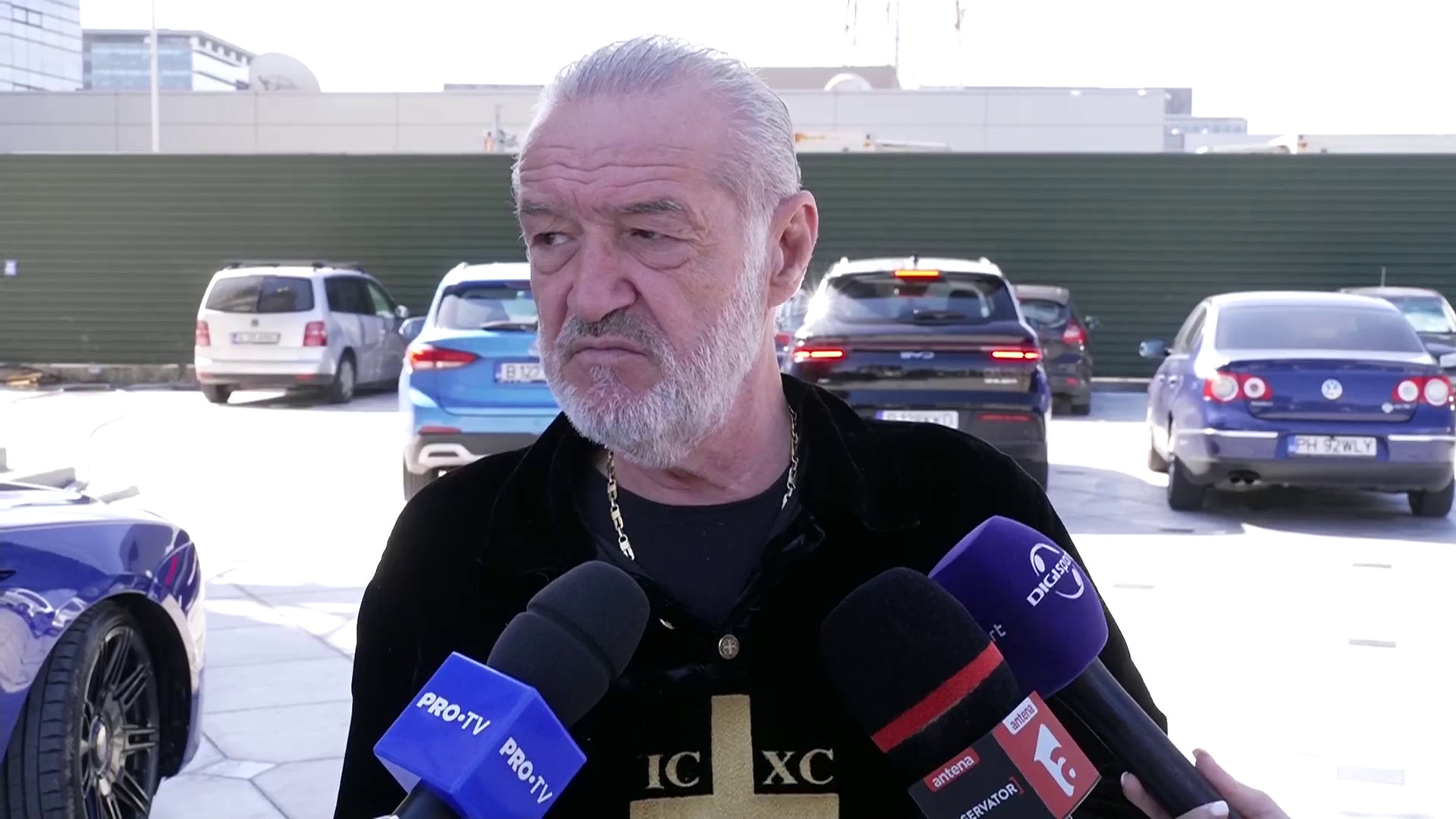 "Au semnat toți!" Gigi Becali anunță cine e noul jucător care poate juca în Dinamo - FCSB + ce se întâmplă cu atacantul