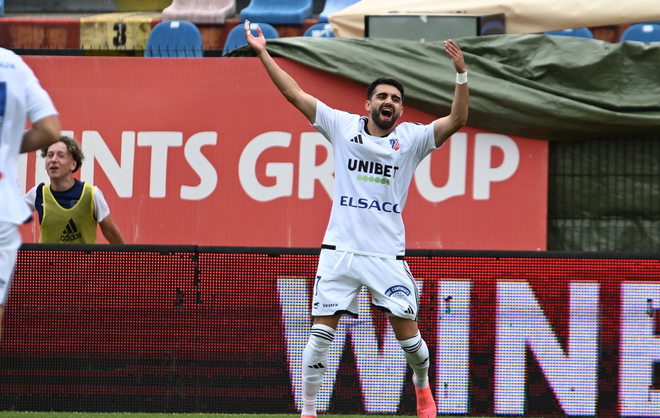FC Botoșani – Sepsi 4-0, ACUM, pe Sport.ro! Sebastian Mailat, on fire! Echipa lui Ovidiu Burcă este demolată