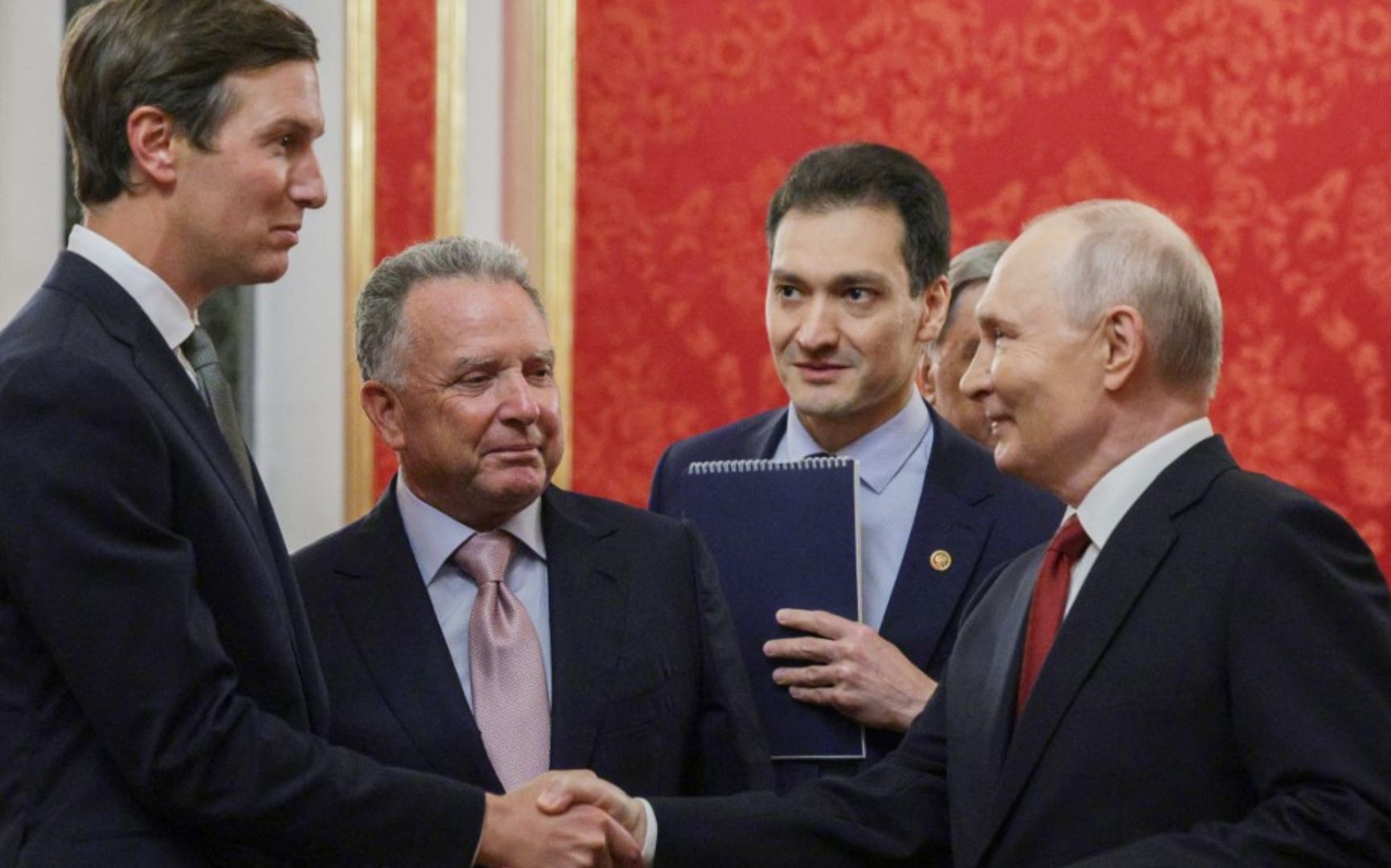 Prima reacție a lui Putin după ce i-a primit pe emisarii lui Trump la Kremlin. Un ordin rapid a fost dat de liderul Rusiei